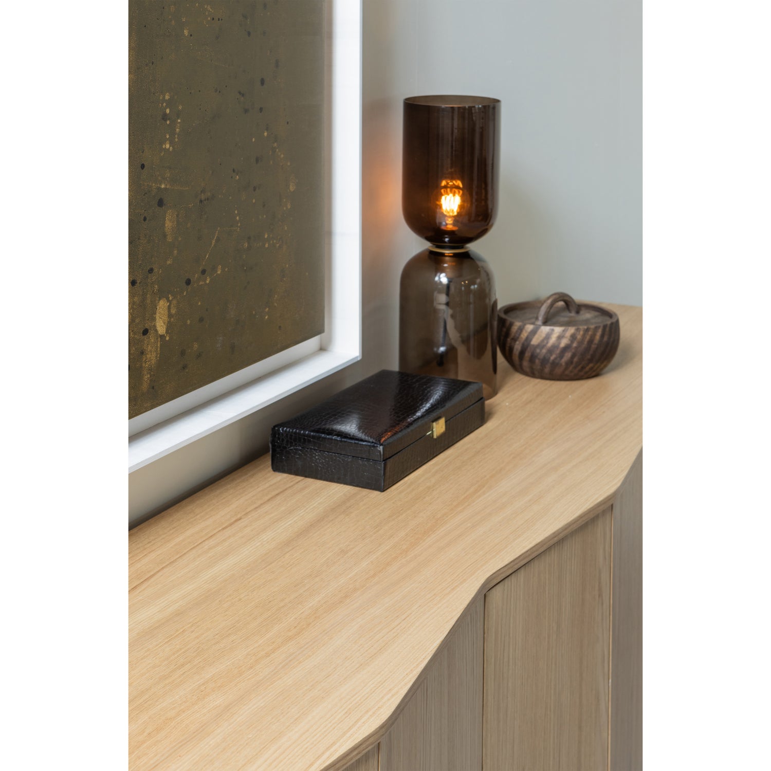 375184-TP-375034-C-01_SF_WE_Zuma_dressoir_Gigi_tafellamp__detail.jpg?auto=webp&format=png&width=1500&height=1500