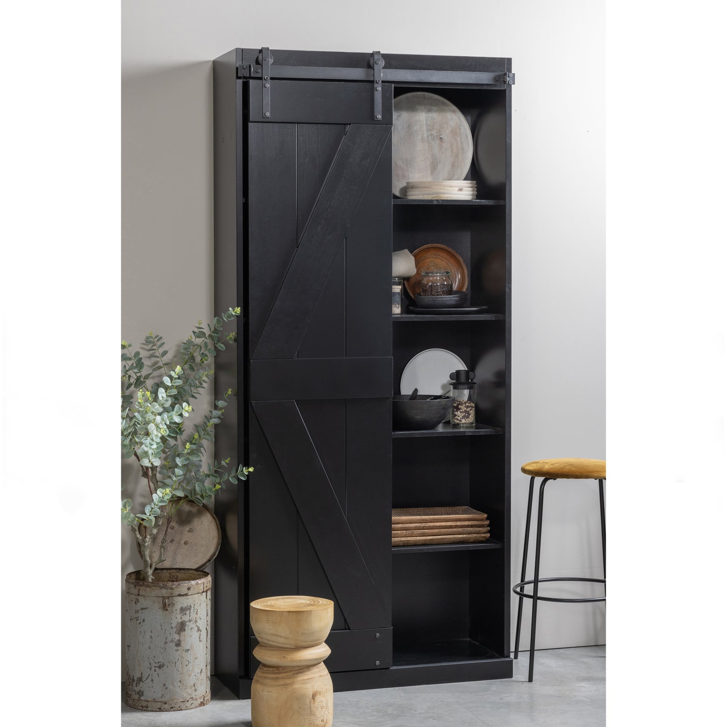 373380-Z-377152-N-377038-O-02_SF_WE_Harris_schuifdeurkast_Bikkel_kruk_Mina_barkruk.jpg?auto=webp&format=png&width=1500&height=1500