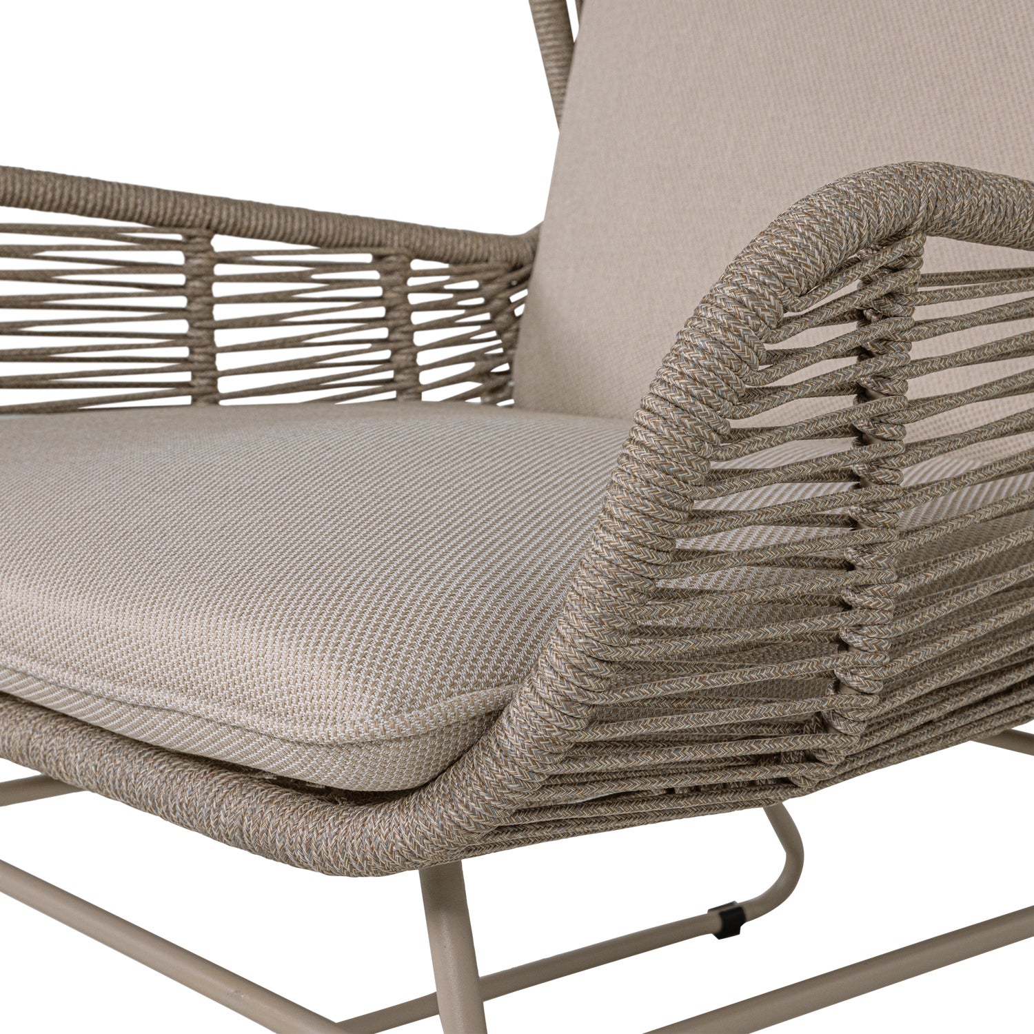 377703-Z-05_VS_WO_Grace_loungestoel_staaltouw_zand_C1.png?auto=webp&format=png&width=1500&height=1500