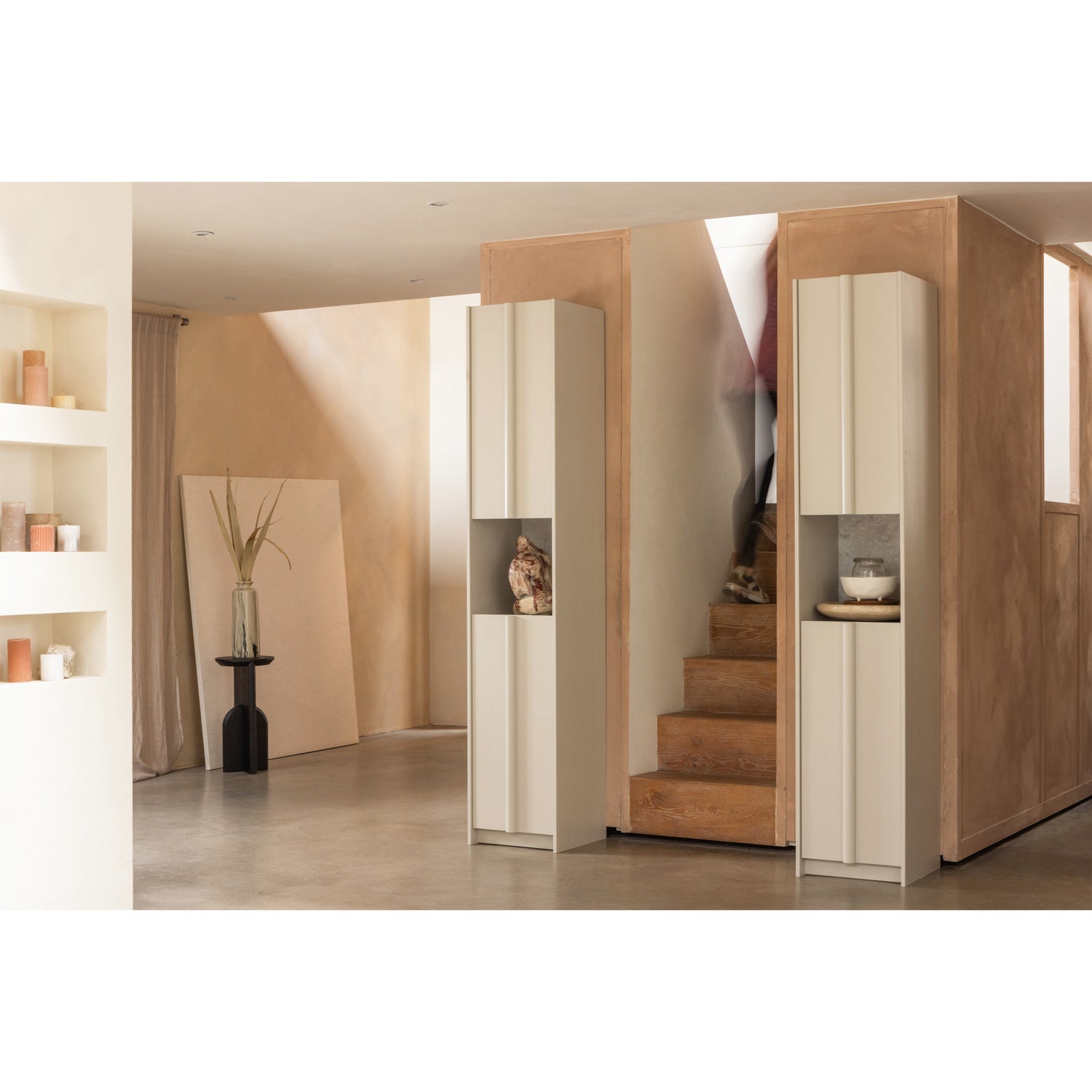 373993-D-375031-Z-02_SF_WE_Basu_smalle_kast_40cm_grenen_dust_Kioni_bijzettafel.jpg?auto=webp&format=png&width=1500&height=1500