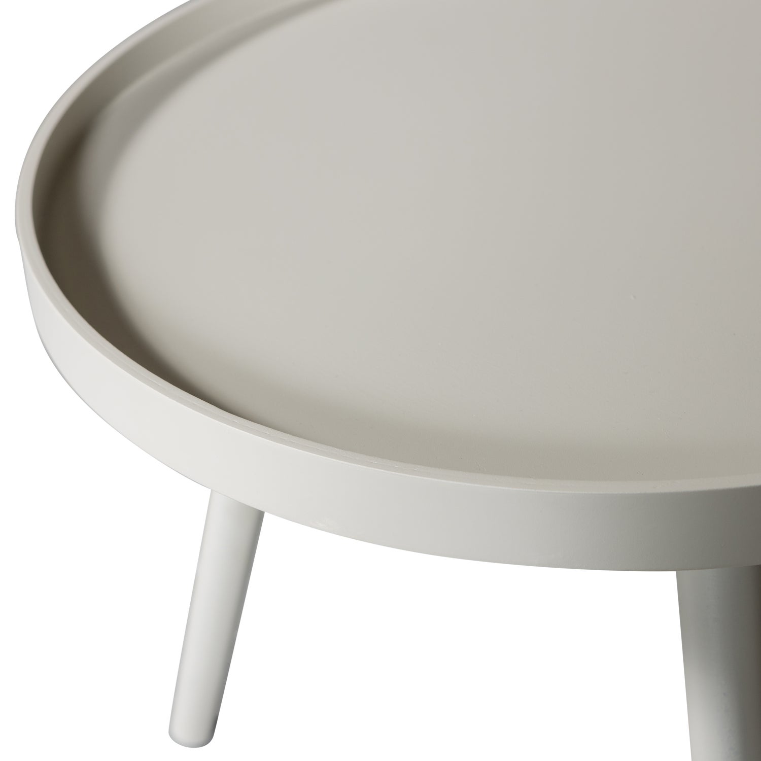 377221-AB-01_VS_FA_Mesa_bijzettafel_M_hout_zand_45xO45cm_detail.png?auto=webp&format=png&width=1500&height=1500