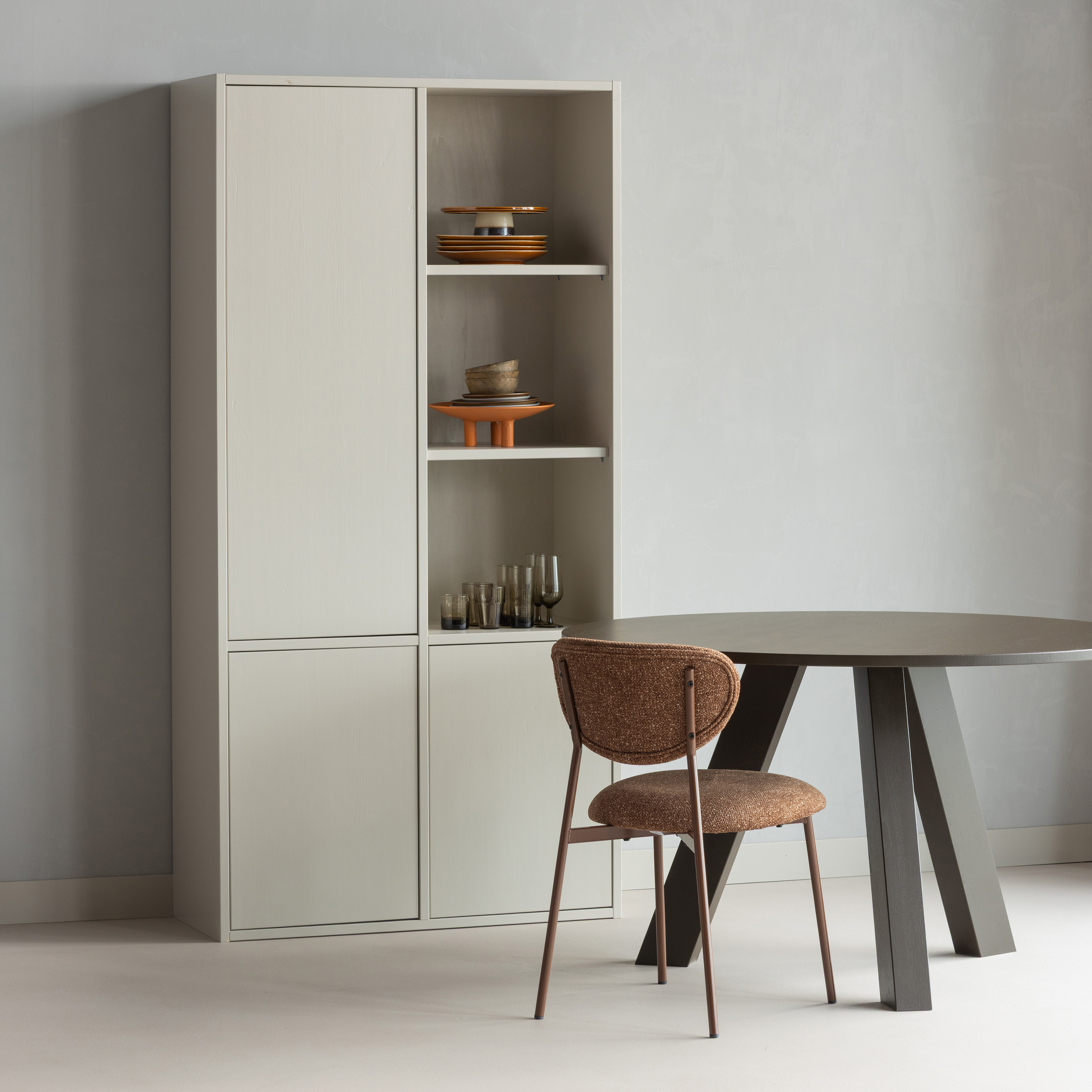 375091-DU__375419-MI__377498-B-01_SF_Merel_dust_Rhonda_middenruin_Valor_bruin_vierkant.jpg?auto=webp&format=png&width=1500&height=1500