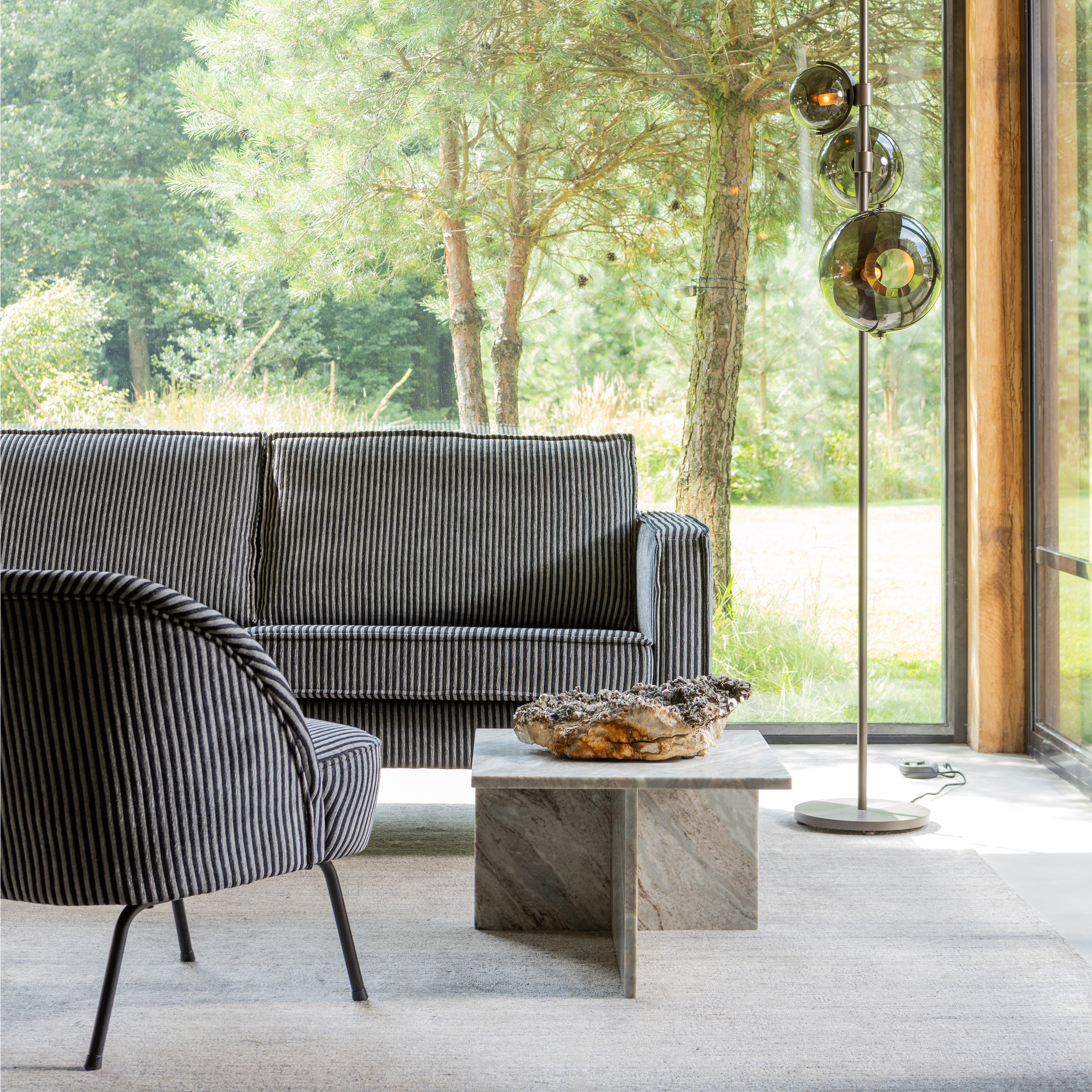 800543-ZG-800748-ZG-801414-N-02_SF_BP_Rodeo_bank_3_zits_zwart_grijs_Vogue_fauteuil_Xhail_VIERKANT.jpg?auto=webp&format=png&width=1500&height=1500