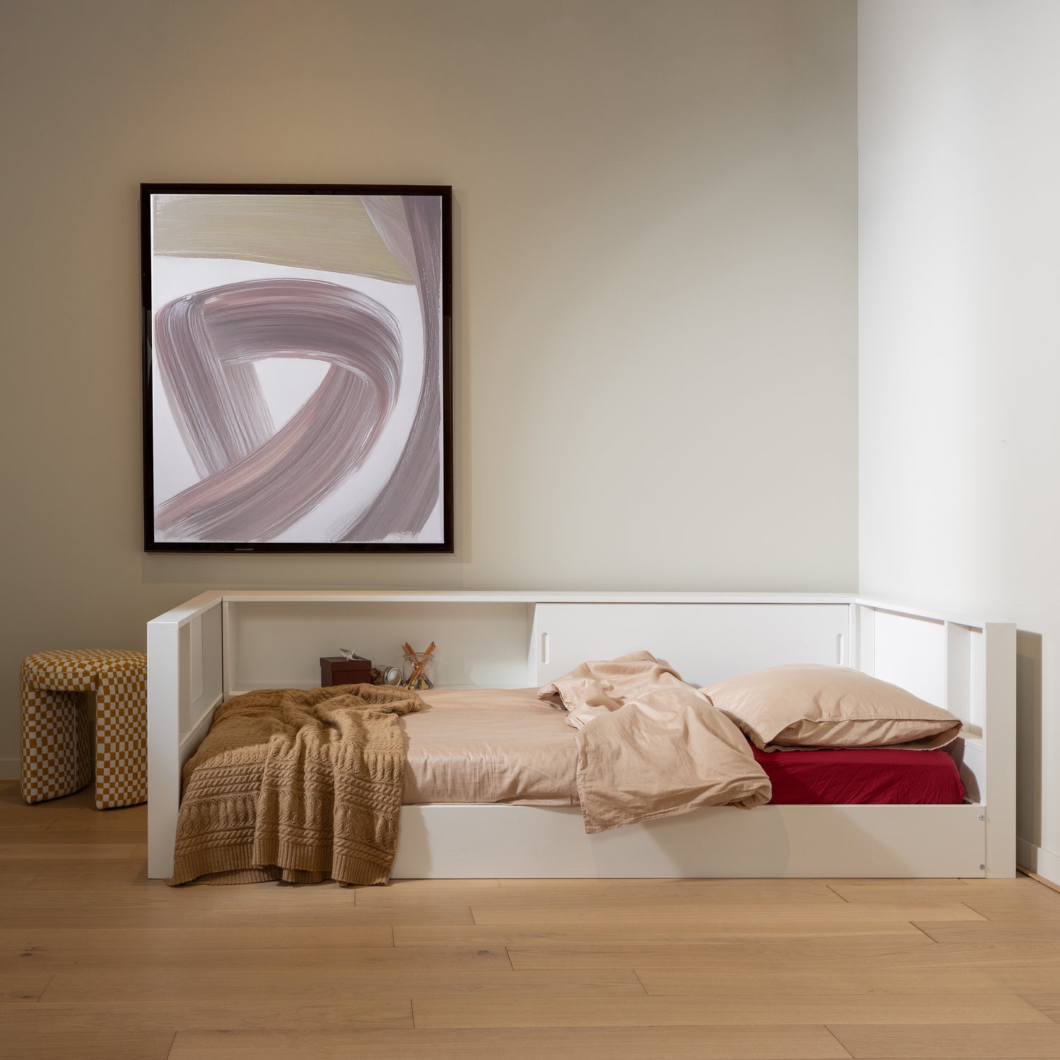 377590-W-01_SF_ES_Carter_bedbank_grenen_wit_vierkant.png?auto=webp&format=png&width=1500&height=1500