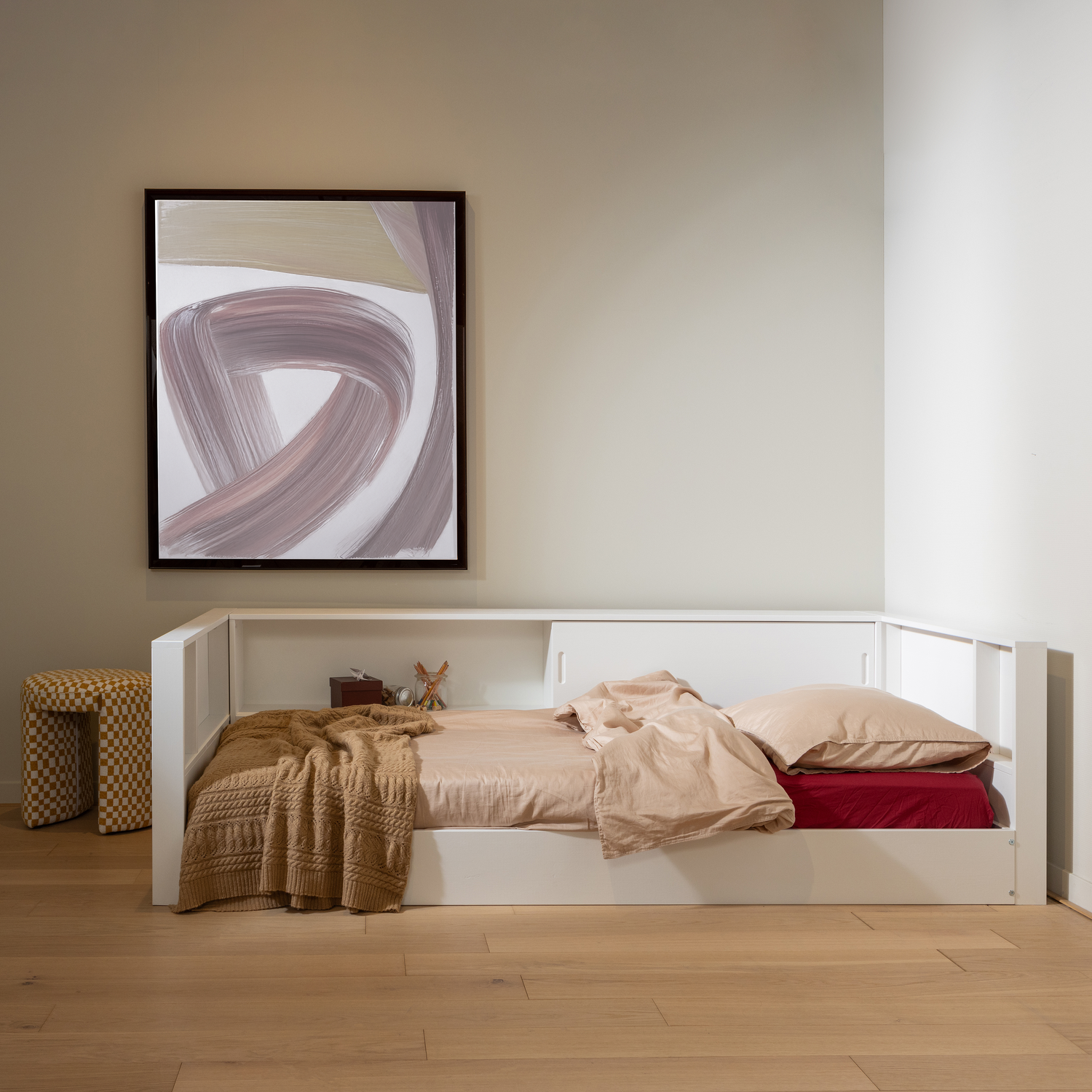 377590-W-01_SF_ES_Carter_bedbank_grenen_wit_vierkant.png?auto=webp&format=png&width=1500&height=1500