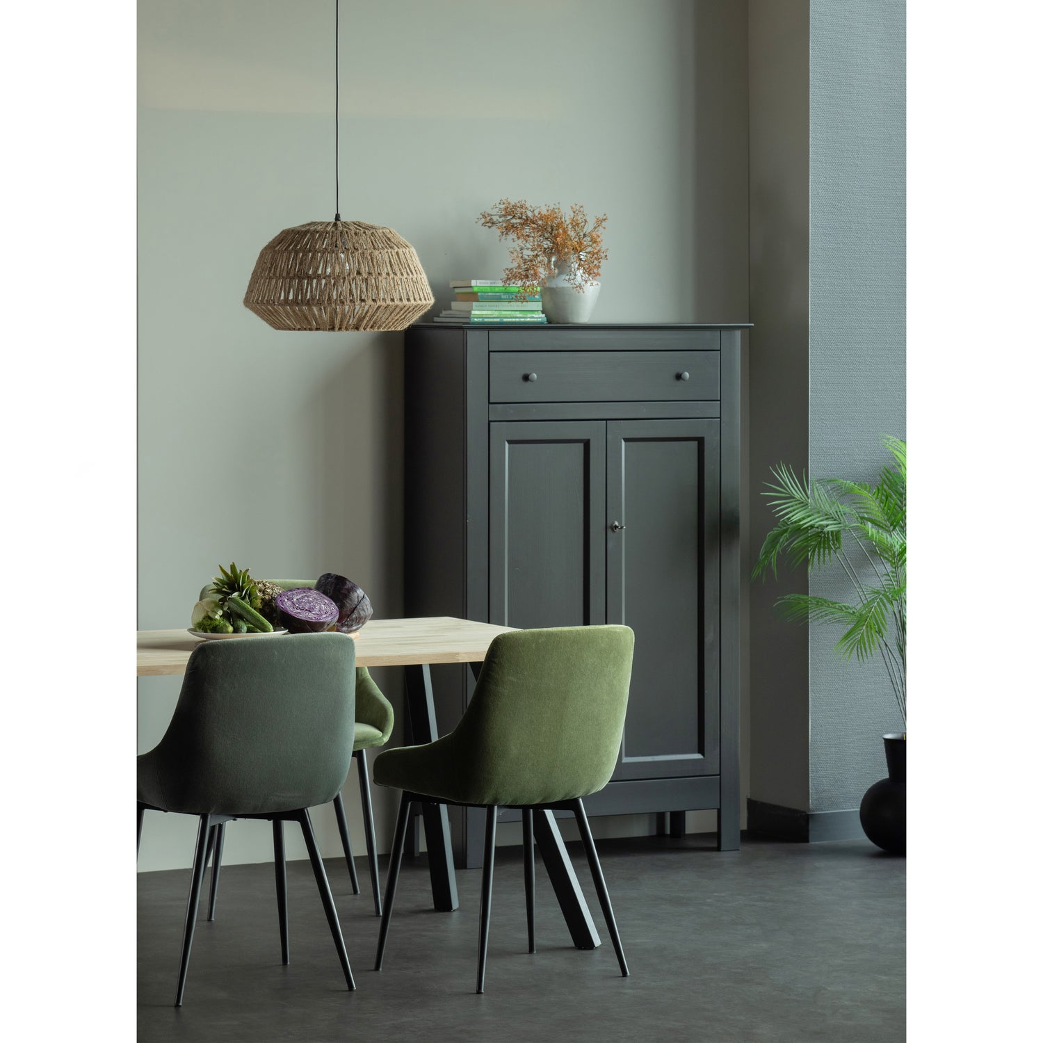 376014-N-376010-376014-377102-N-378561-Z-373309-B-373309-G-01_SF_FA_Tablo_Eiken_tafelblad_160x90_Kace_lamp_Eva_Selin.jpg?auto=webp&format=png&width=1500&height=1500