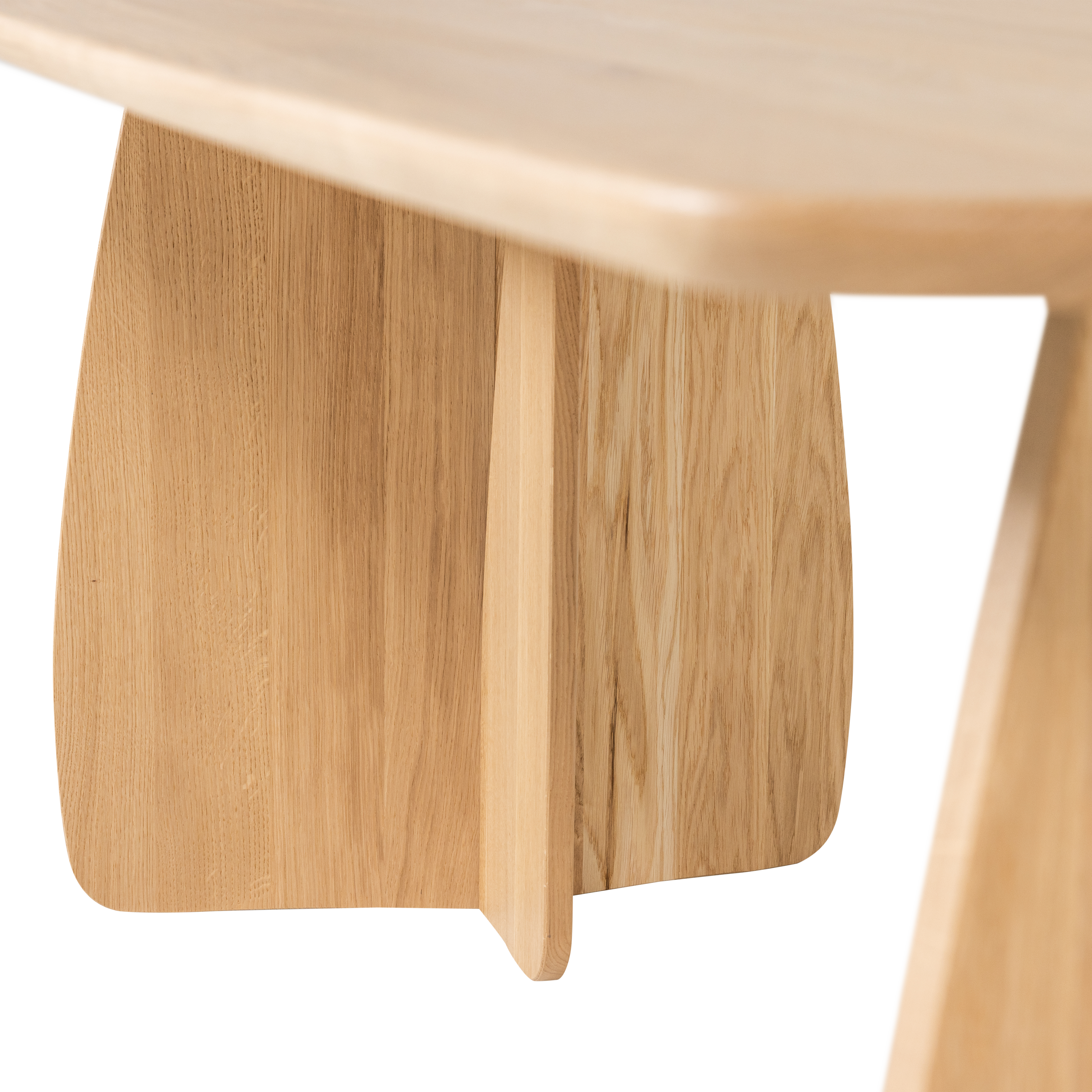 377928-N__377929-N__377930-N_02_VS_FQ_Veere_Oakline_curve_eettafel_180x100cm_200x100cm_220x100cm_mystic_naturel_detail.png?auto=webp&format=png&width=1500&height=1500