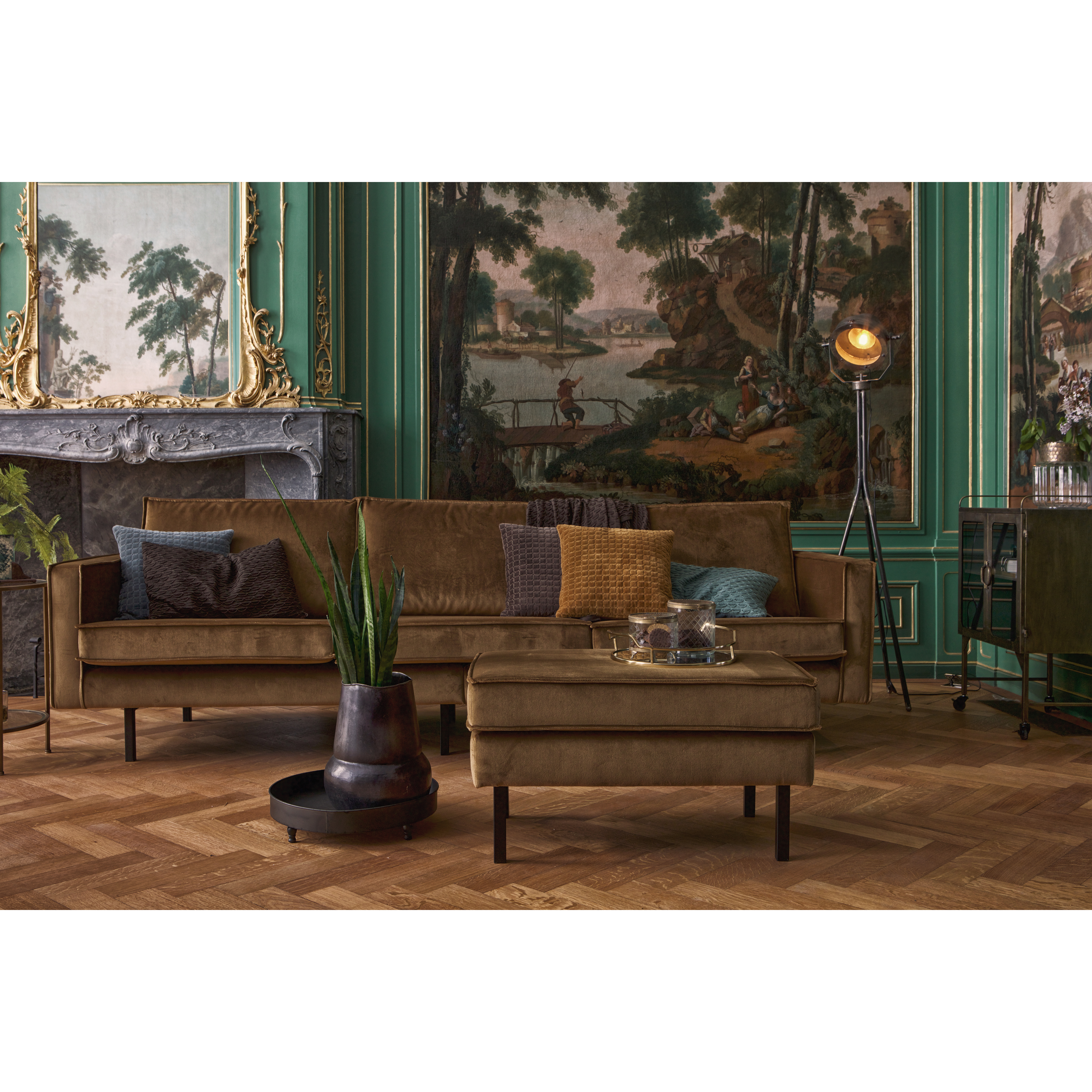 800543-800897-14-800842-800830-800806-02_SF_BP_Rodeo_Honey_3_zits_poef_Theater_lamp_Artistic_vaas_Talent_kastje.jpg?auto=webp&format=png&width=1500&height=1500