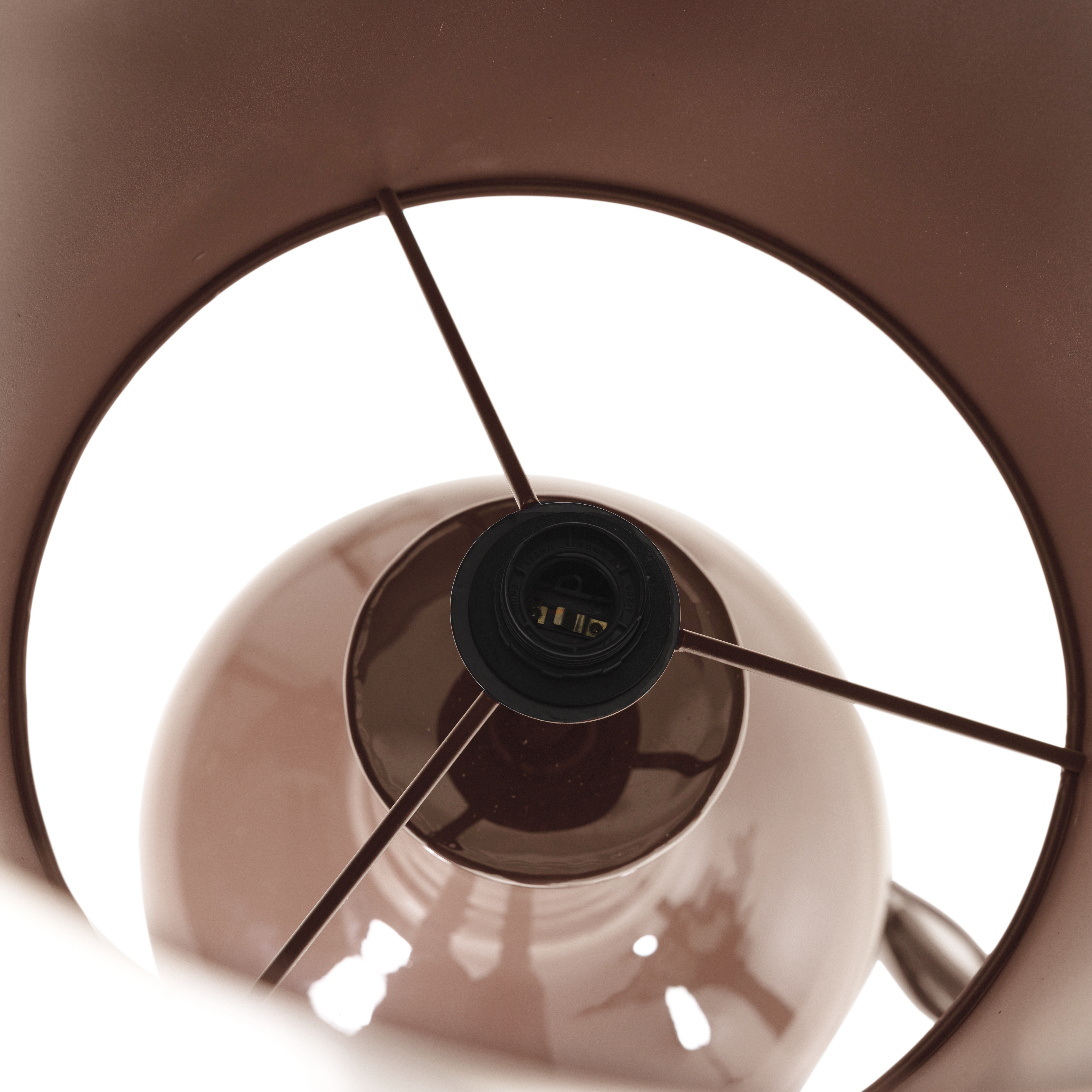 377880-L_03_VS_Loa_tafellamp_XL_metaal_hoogglans_lichtroze_C2.png?auto=webp&format=png&width=1500&height=1500
