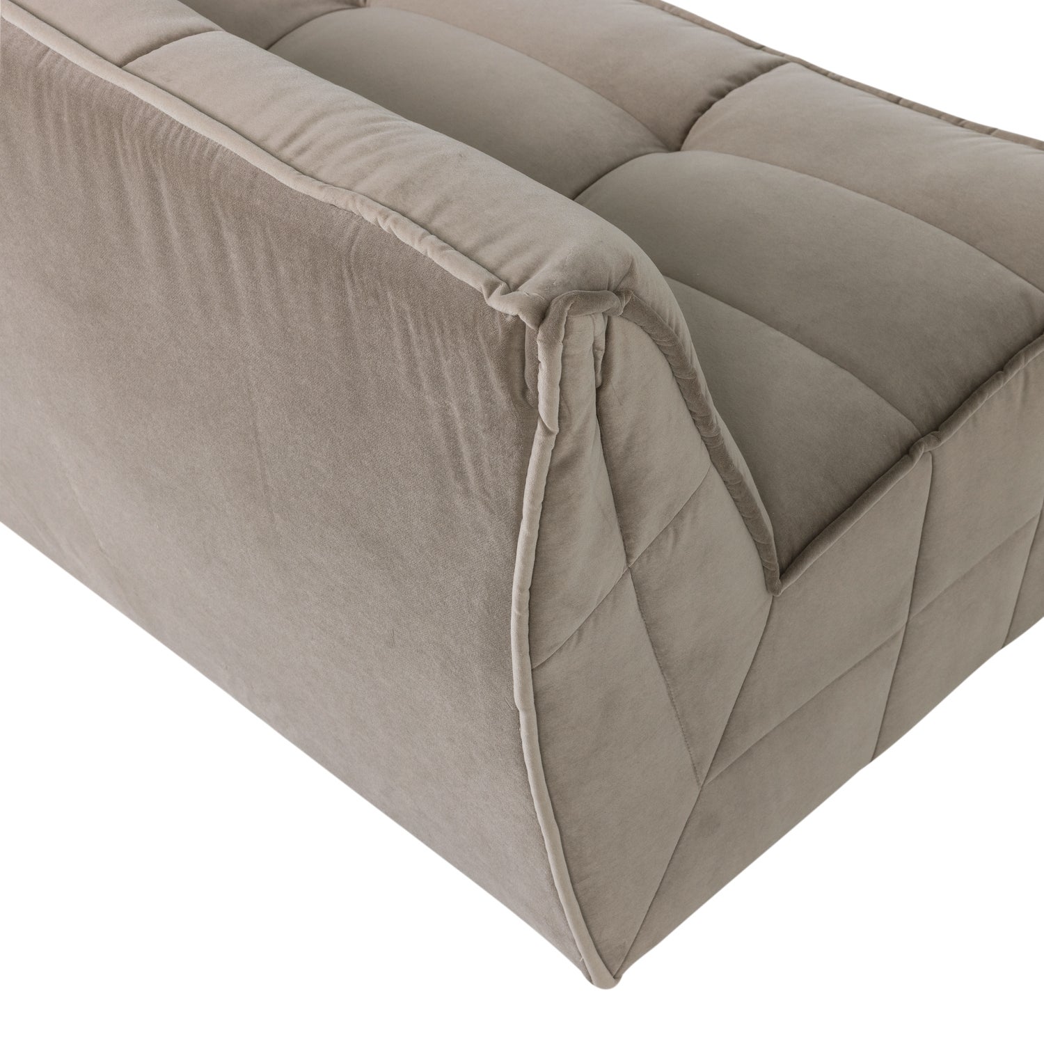 400557-WT_05_VS_VT_Cluster_3-zits_element_velvet_warm_taupe_C2.png?auto=webp&format=png&width=1500&height=1500