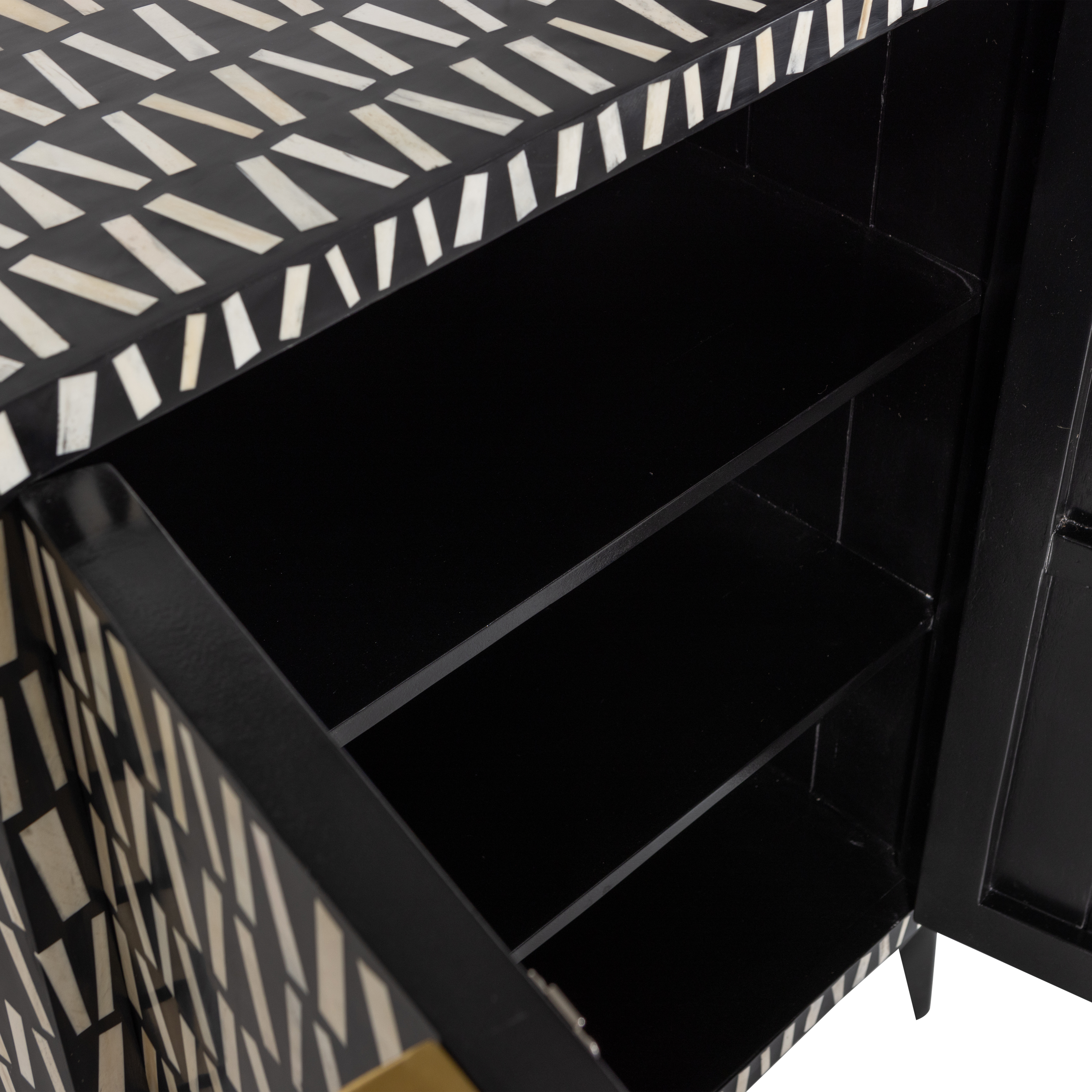 373948-Z-02_VS_WE_Menne_opbergkast_bone_inlay_zwart_wit_detail.png?auto=webp&format=png&width=1500&height=1500