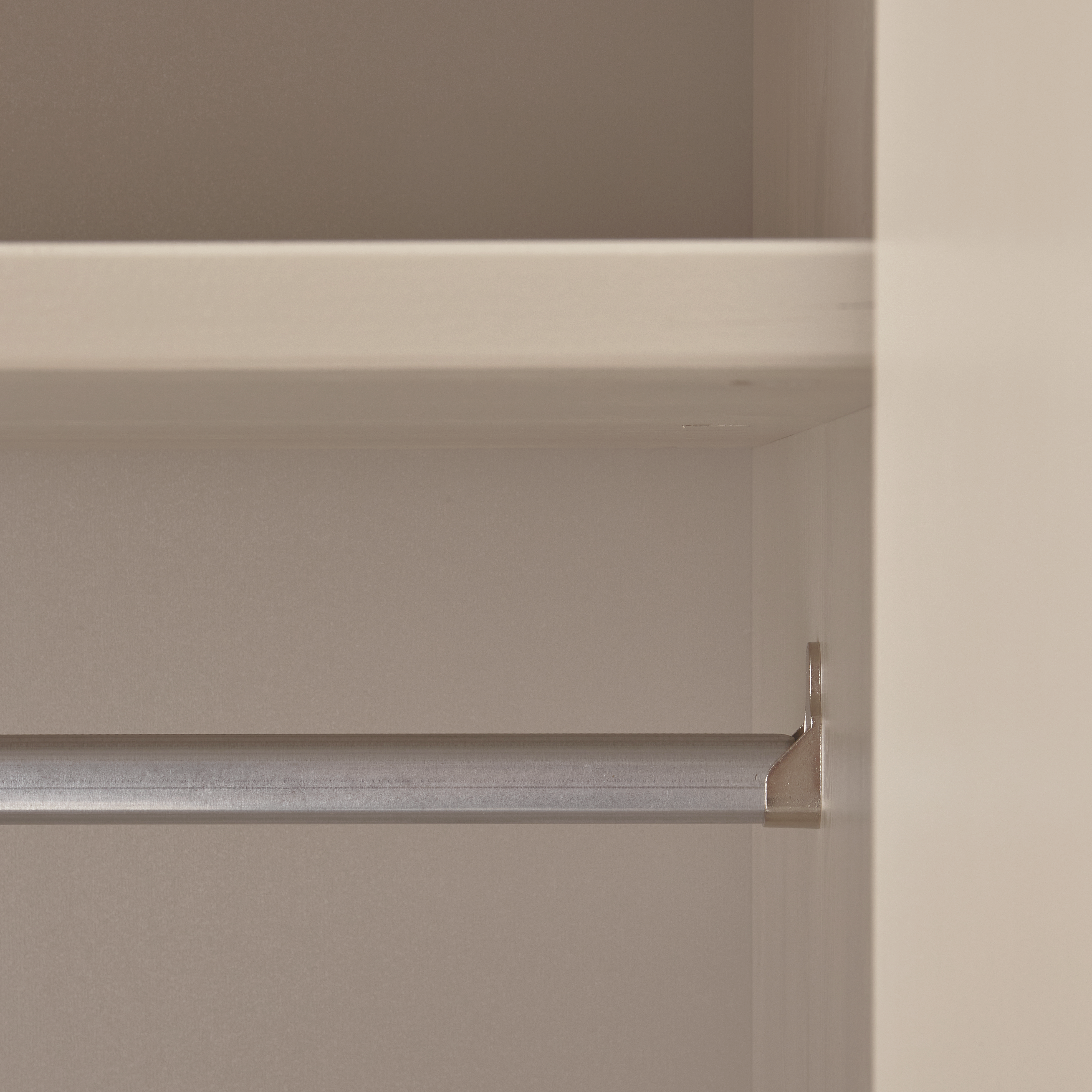 RAIN-KLKA-1-DU-02_VS_WE_Rain_2_deurs_kledingkast_grenen_dust_detail.png?auto=webp&format=png&width=1500&height=1500