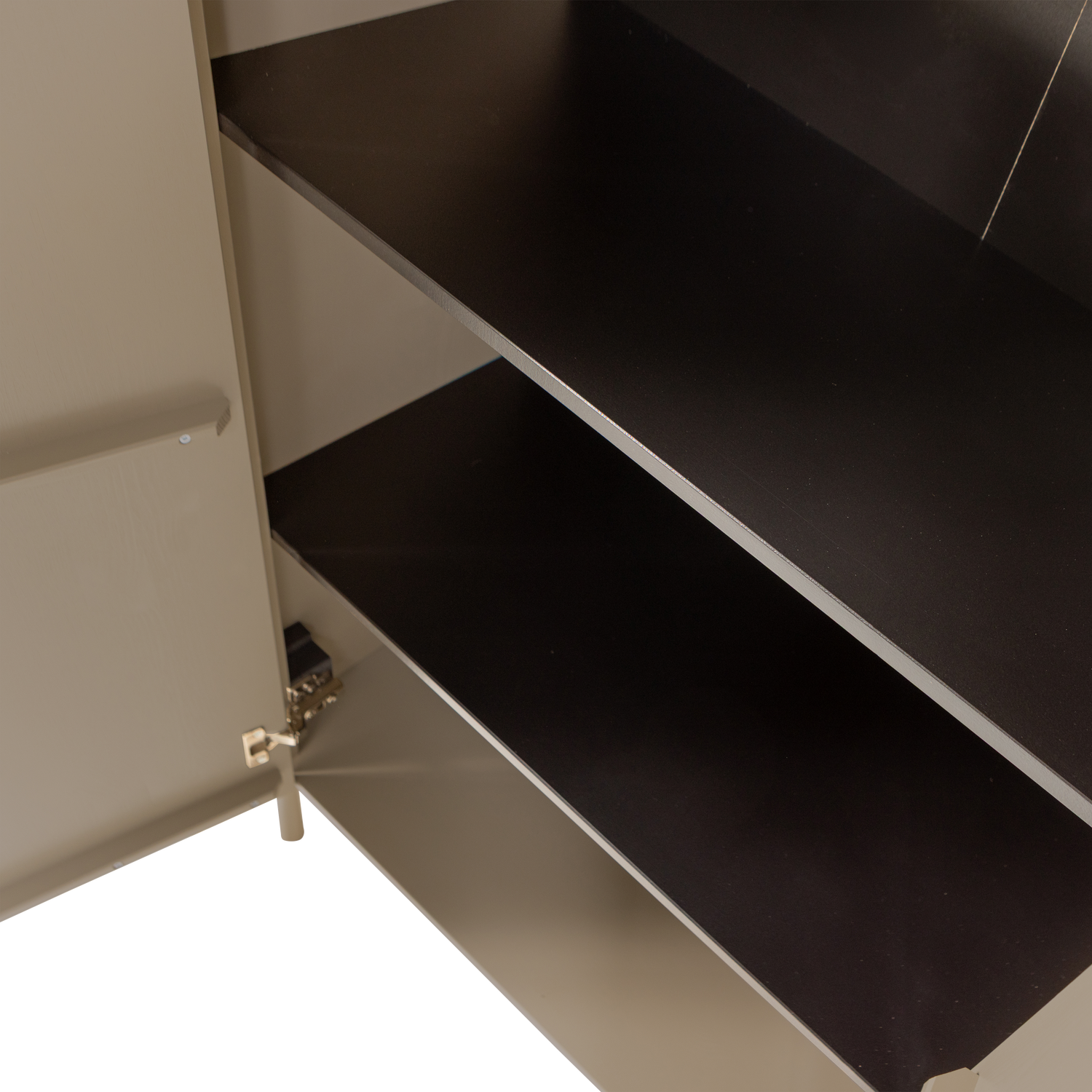 377692-MD-02_VS_WP_Gunnar_2-deurs_kast_grenen_mud_C2.png?auto=webp&format=png&width=1500&height=1500