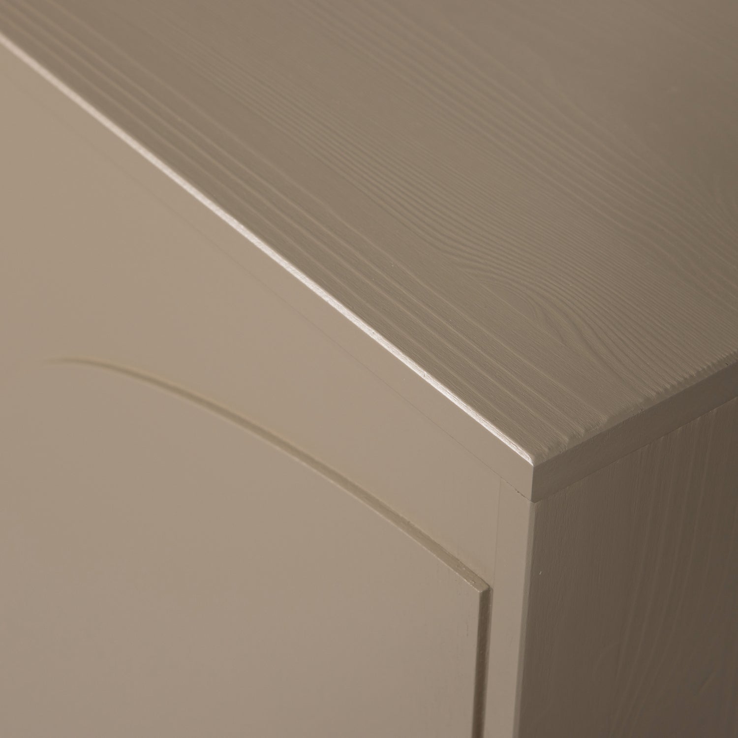 373990-MD-01_VS_WE_Cadiz_opbergkast_grenen_mud_detail.png?auto=webp&format=png&width=1500&height=1500