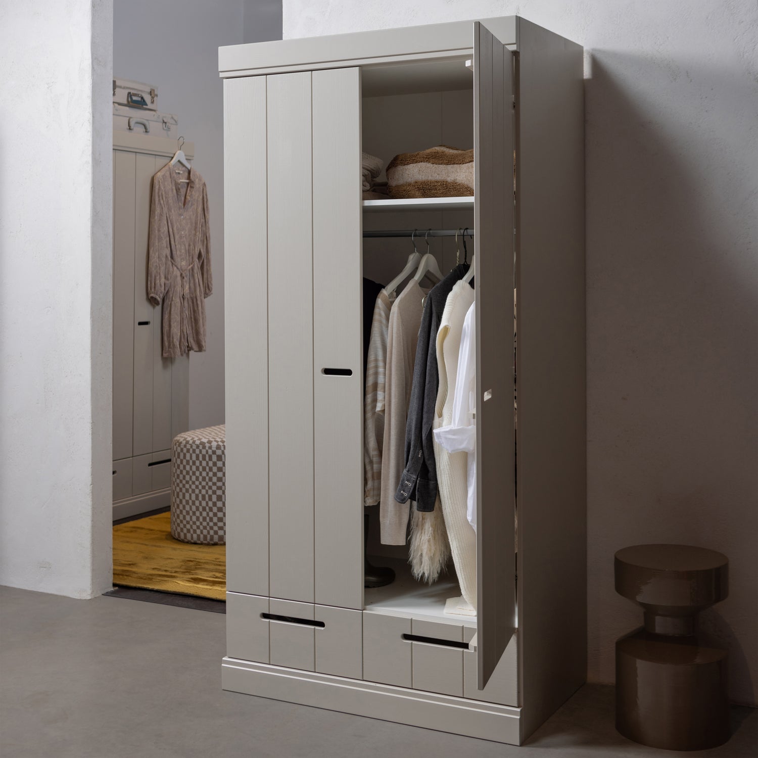 360302-D-02_SF_FA_Connect_2-deurs_kledingkast_lades_dust_vierkant.jpg?auto=webp&format=png&width=1500&height=1500