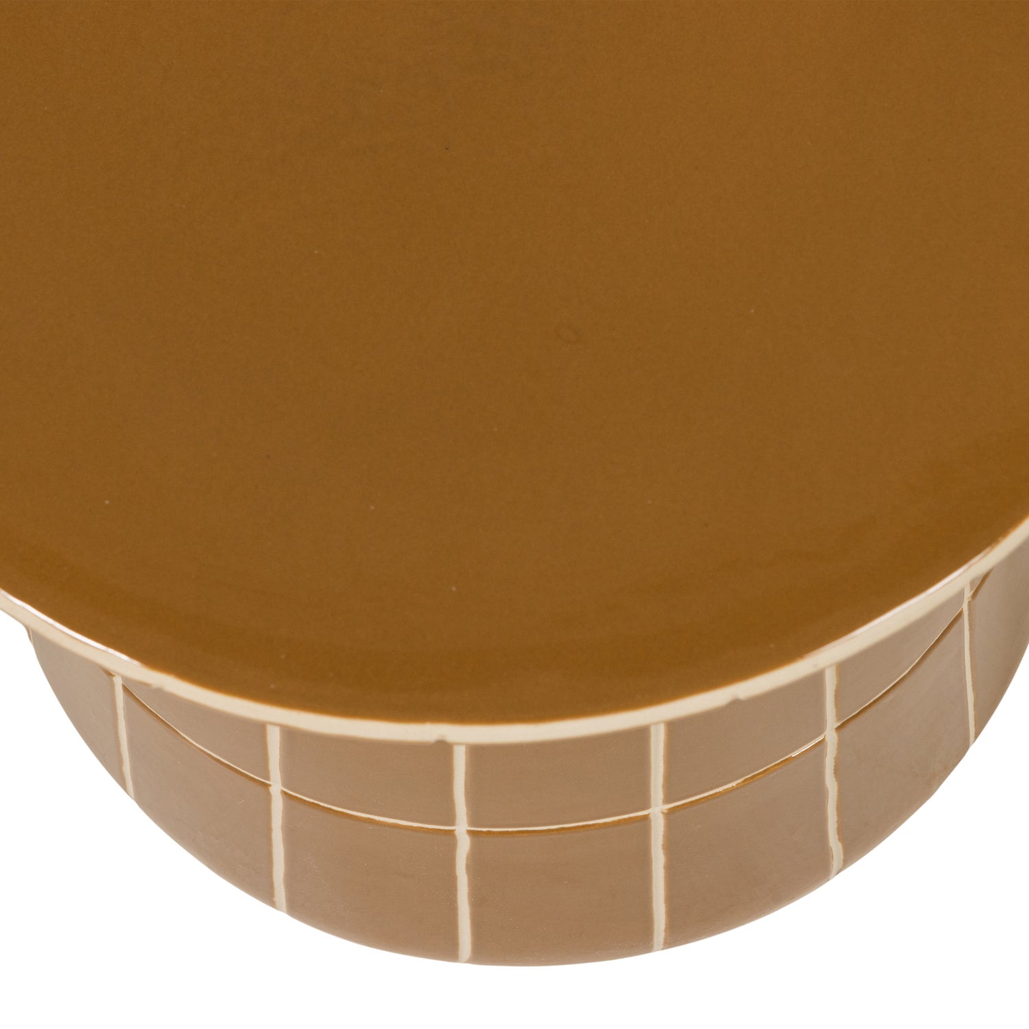 377789-H_02_Plu_decoratieve_bijzettafel_O38x30_cm_keramiek_honinggeel_detail.png?auto=webp&format=png&width=1500&height=1500