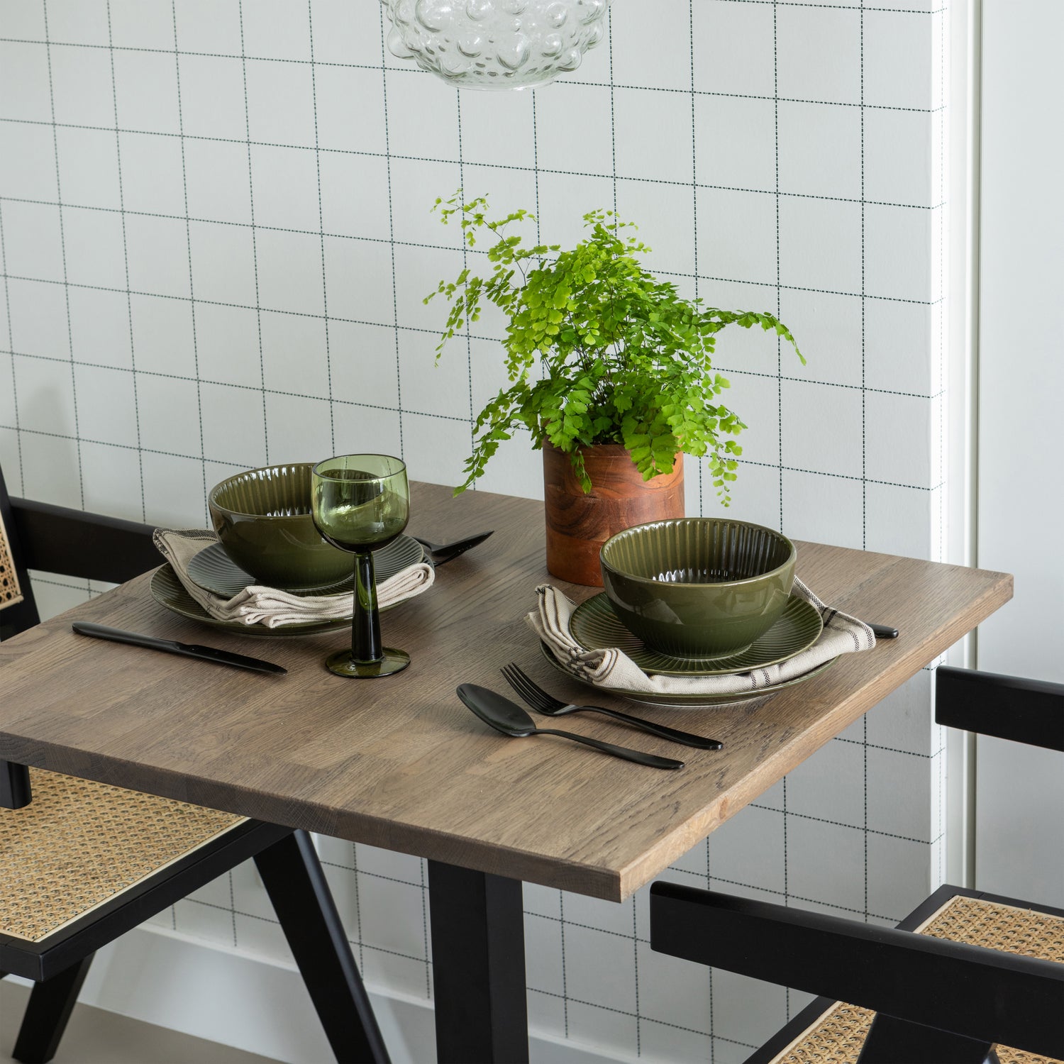 TB-RH-VL24-0790x0790-377345-01_SF_FA_Tafelblad_recht_vingerlas_80x80cm_cashmere_brown_Bistro_vierkant_VIERKANT.jpg?auto=webp&format=png&width=1500&height=1500