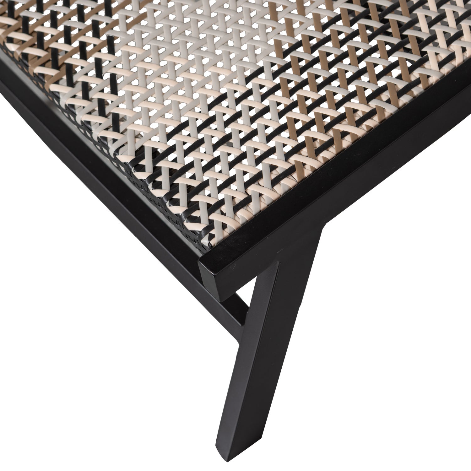 377342-M-01_VS_FA_Pom_hocker_aluminium_multicolor_detail.png?auto=webp&format=png&width=1500&height=1500