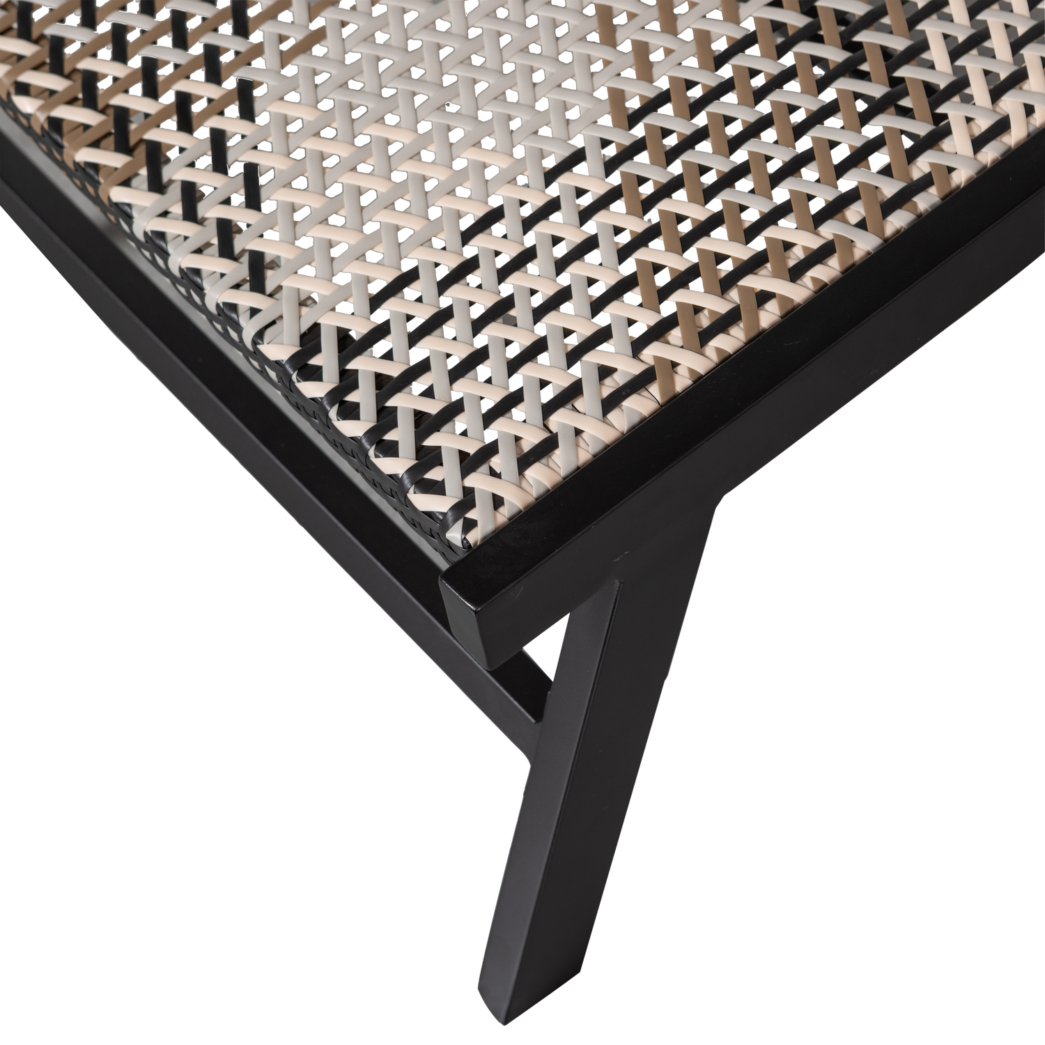 377342-M-01_VS_FA_Pom_hocker_aluminium_multicolor_detail.png?auto=webp&format=png&width=1500&height=1500