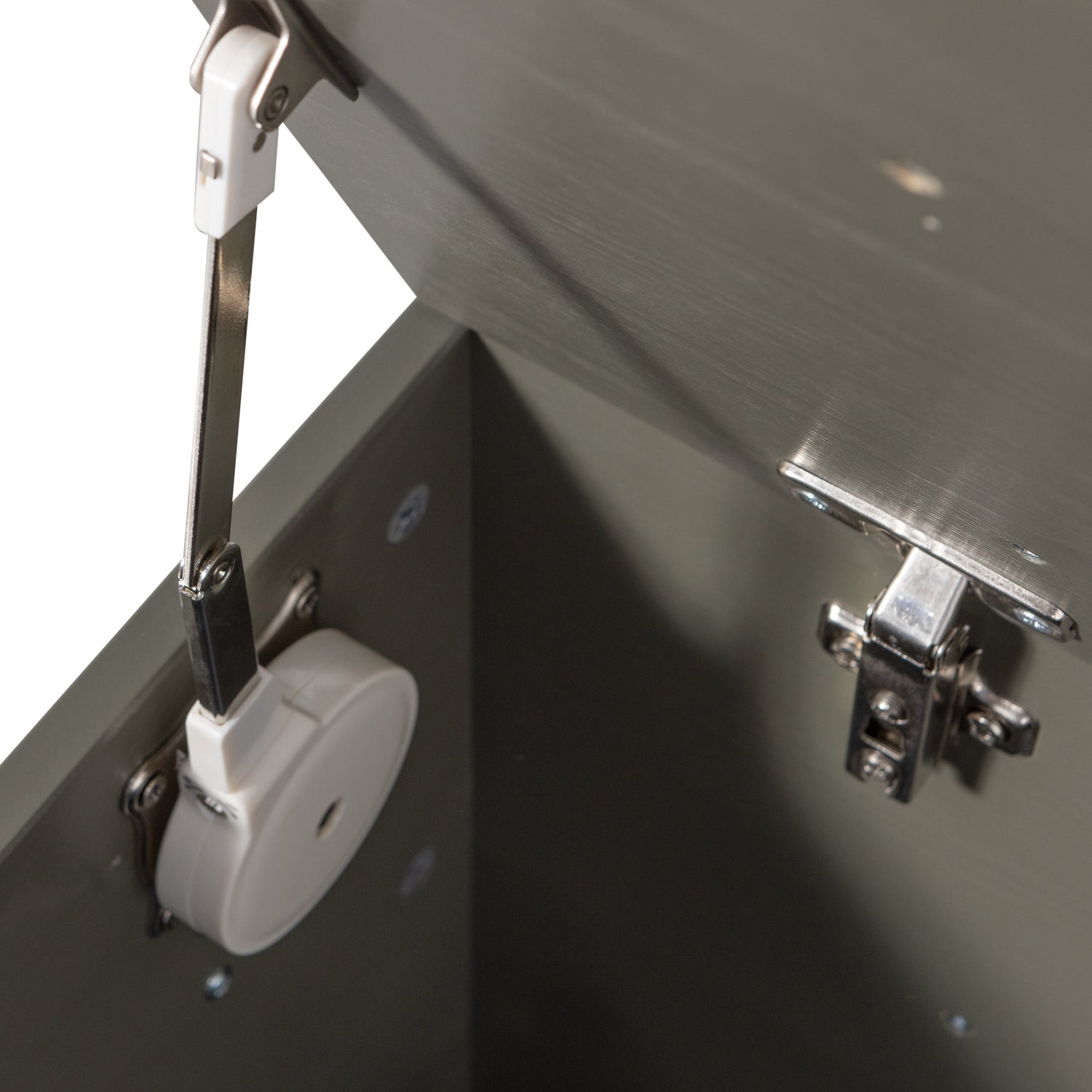 374068-F-03_VS_WE_Bobby_opbergkist_grenen_forest_detail.png?auto=webp&format=png&width=1500&height=1500