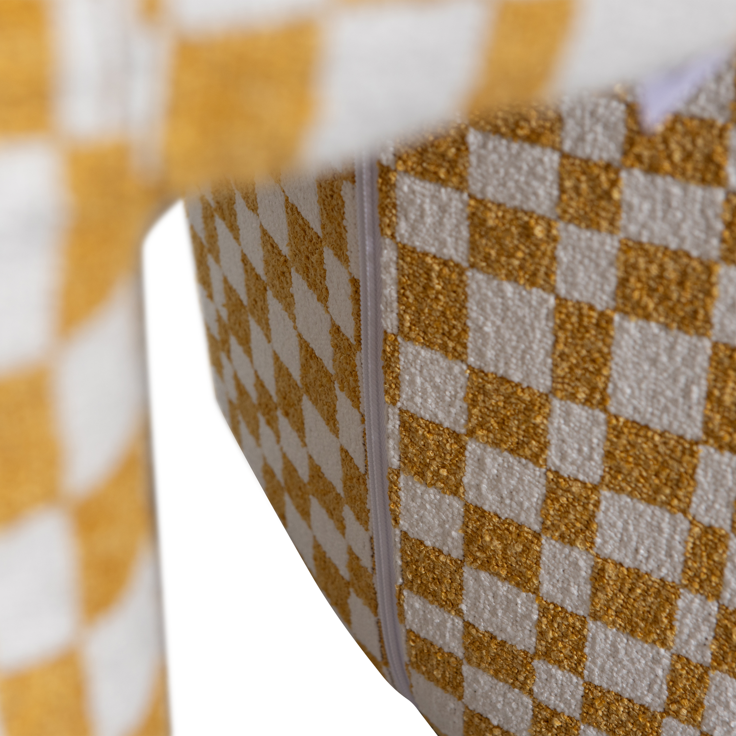 374079-G-01_VS_FA_Charlie_gestoffeerde_kruk_ruit_dessin_geel_detail_C1.png?auto=webp&format=png&width=1500&height=1500