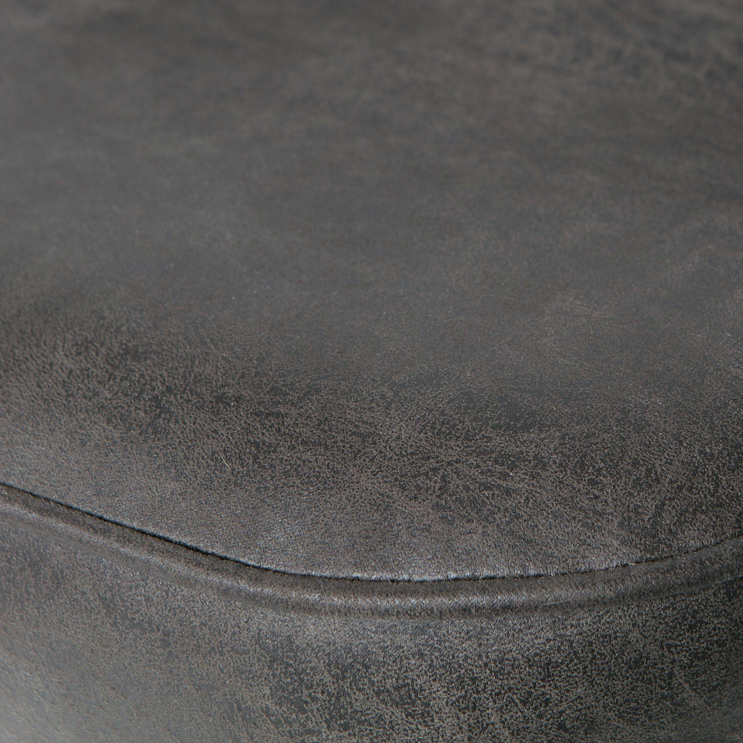 800293-01-800294-01-01_VS_BP_Vogue_barstoel_80_cm_leer_zwart_detail.jpg?auto=webp&format=png&width=1500&height=1500