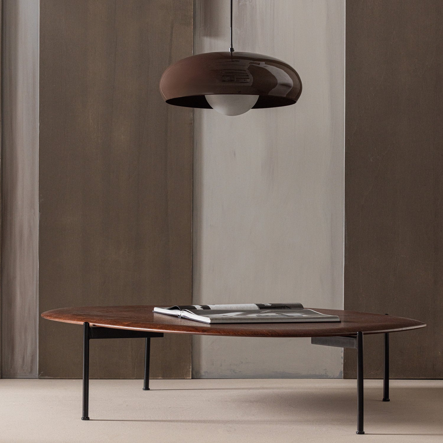 377889-B__377831-B_01_SF_Tivo_hanglamp_hoogglans_bruin_Kota_salontafel_bruin_vierkant.jpg?auto=webp&format=png&width=1500&height=1500