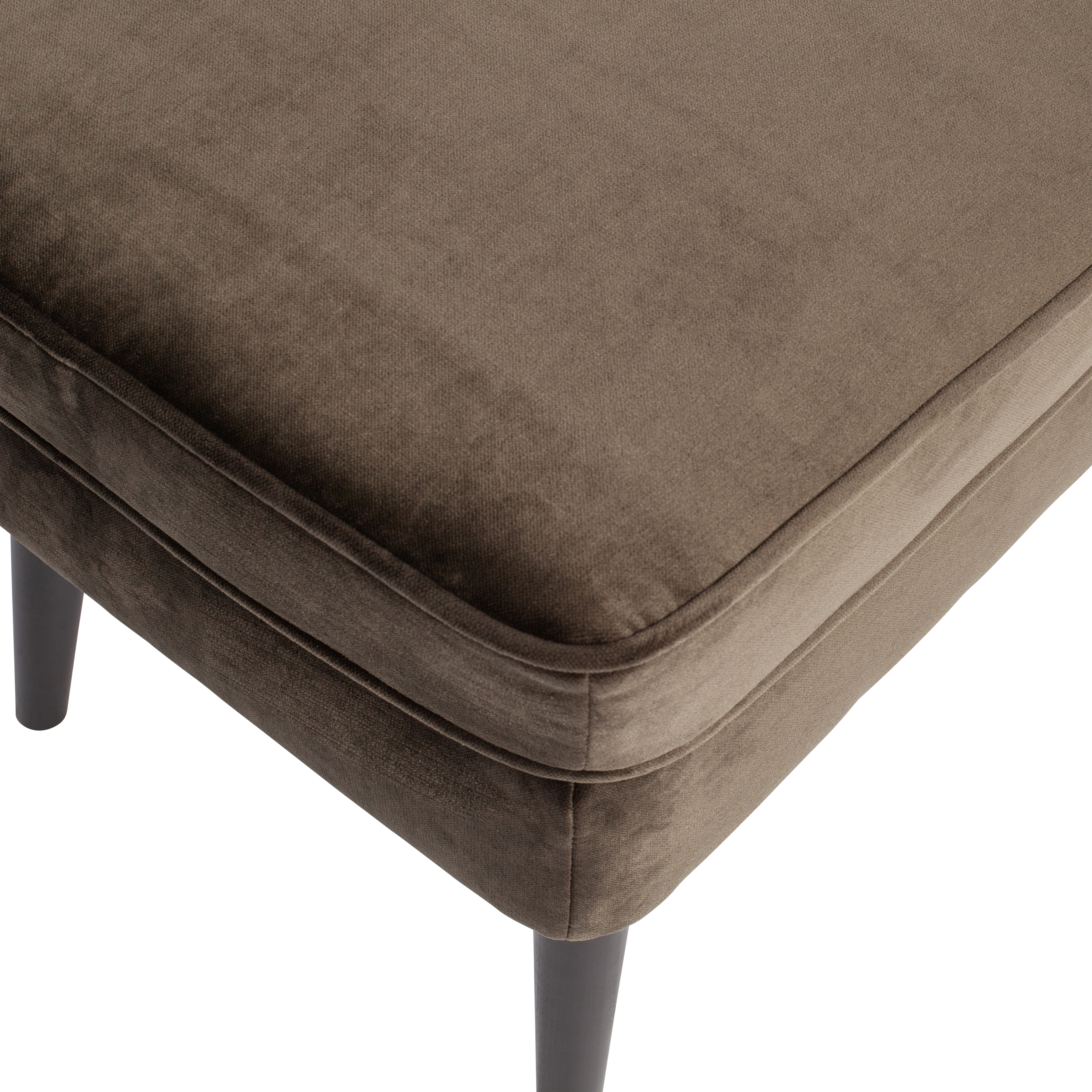 340457-G-01_VS_FA_Rocco_hocker_fluweel_warm_groen_detail.jpg?auto=webp&format=png&width=1500&height=1500