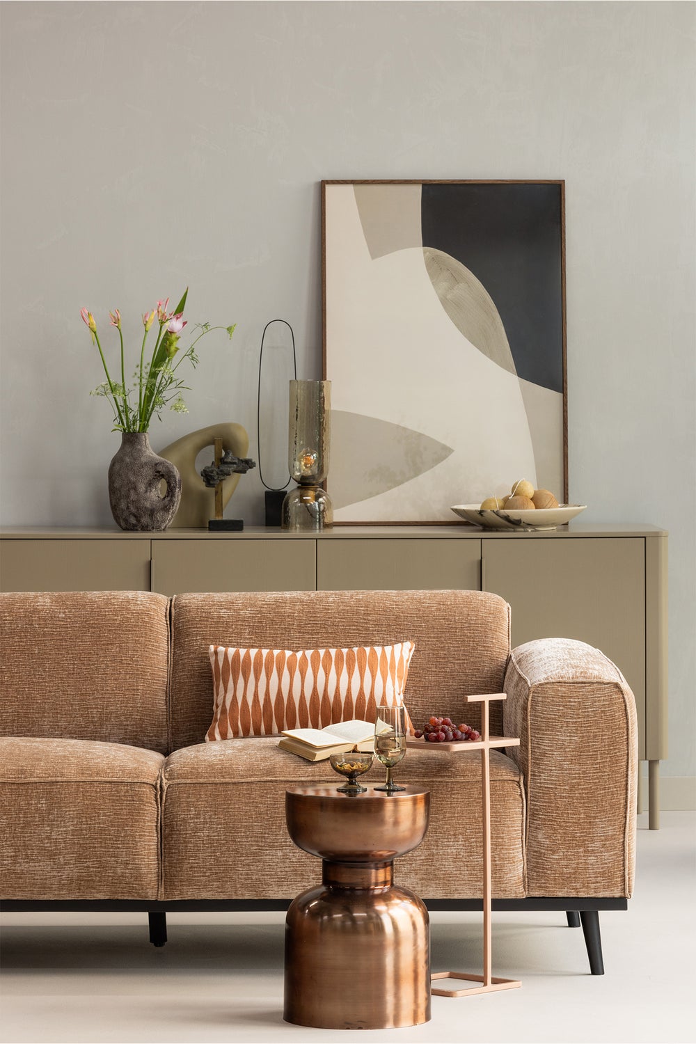 377582-B-375047-R-01_WP_SF_Frits_Toste_bijzettafel_.jpg?auto=webp&format=png&height=1500