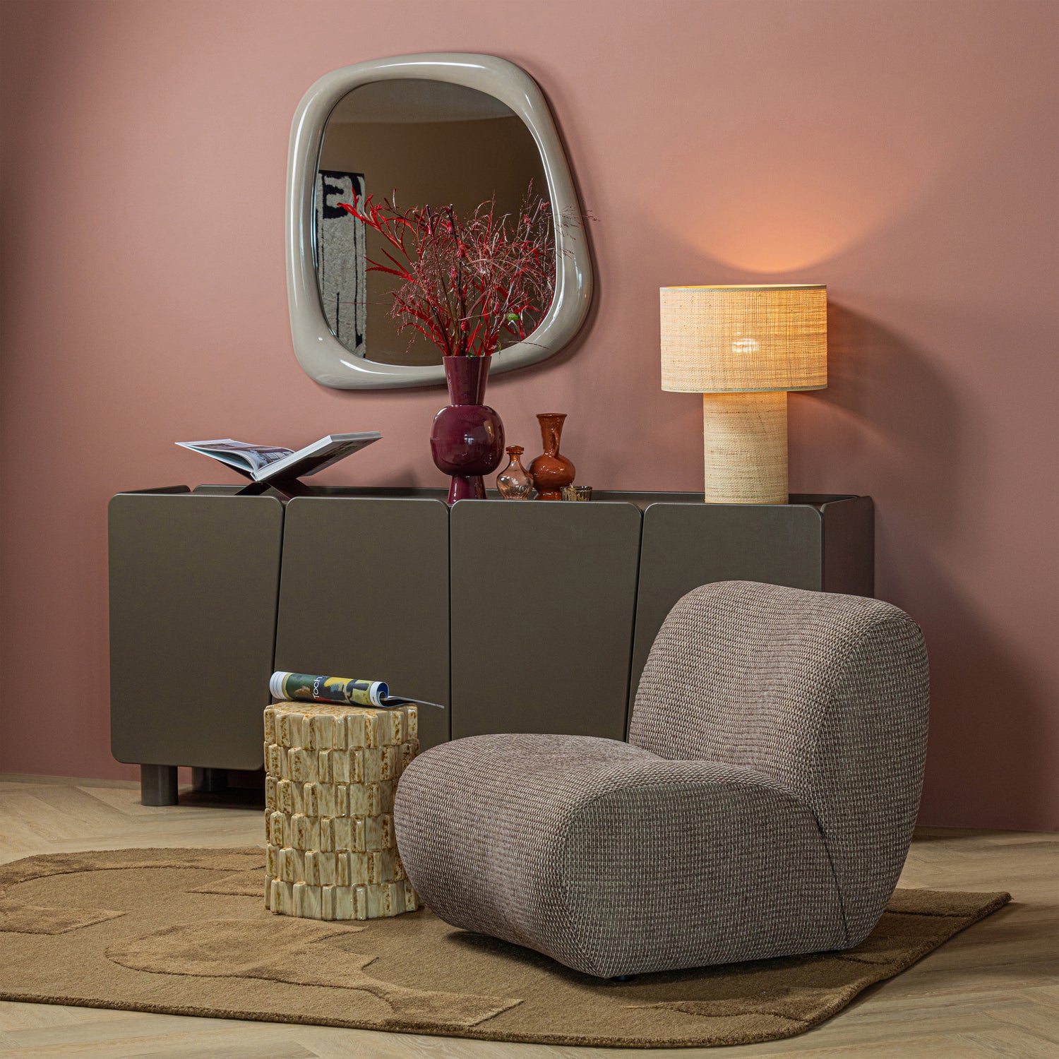 377898-CB__377792-Z-02_SF_Nomu_chenille_bruin_Axu_zand_vierkant.jpg?auto=webp&format=png&width=1500&height=1500