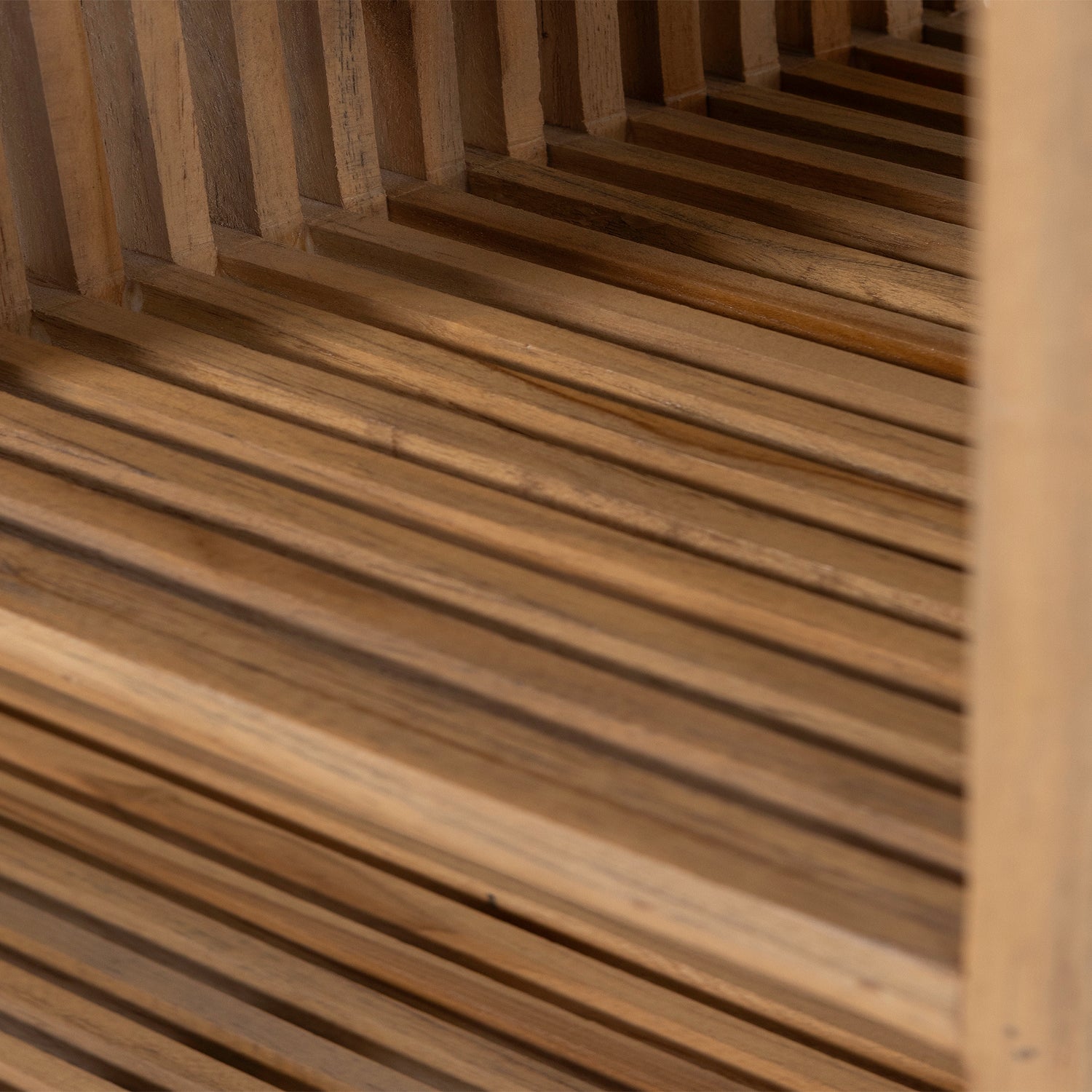 377586-B-01_VS_ES_Jasmijn_sidetable_recycled_teak_naturel_C1.jpg?auto=webp&format=png&height=1500