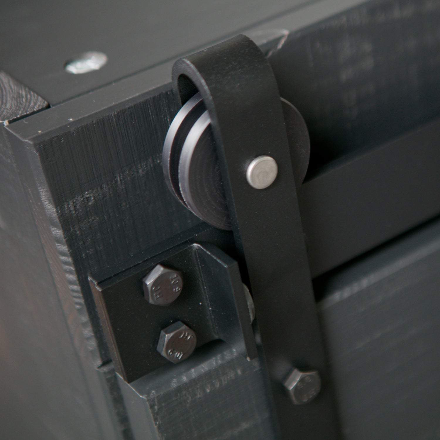 378566-Z-01_VS_VT_Slide_kast_barn_mat_zwart_detail.jpg?auto=webp&format=png&width=1500&height=1500