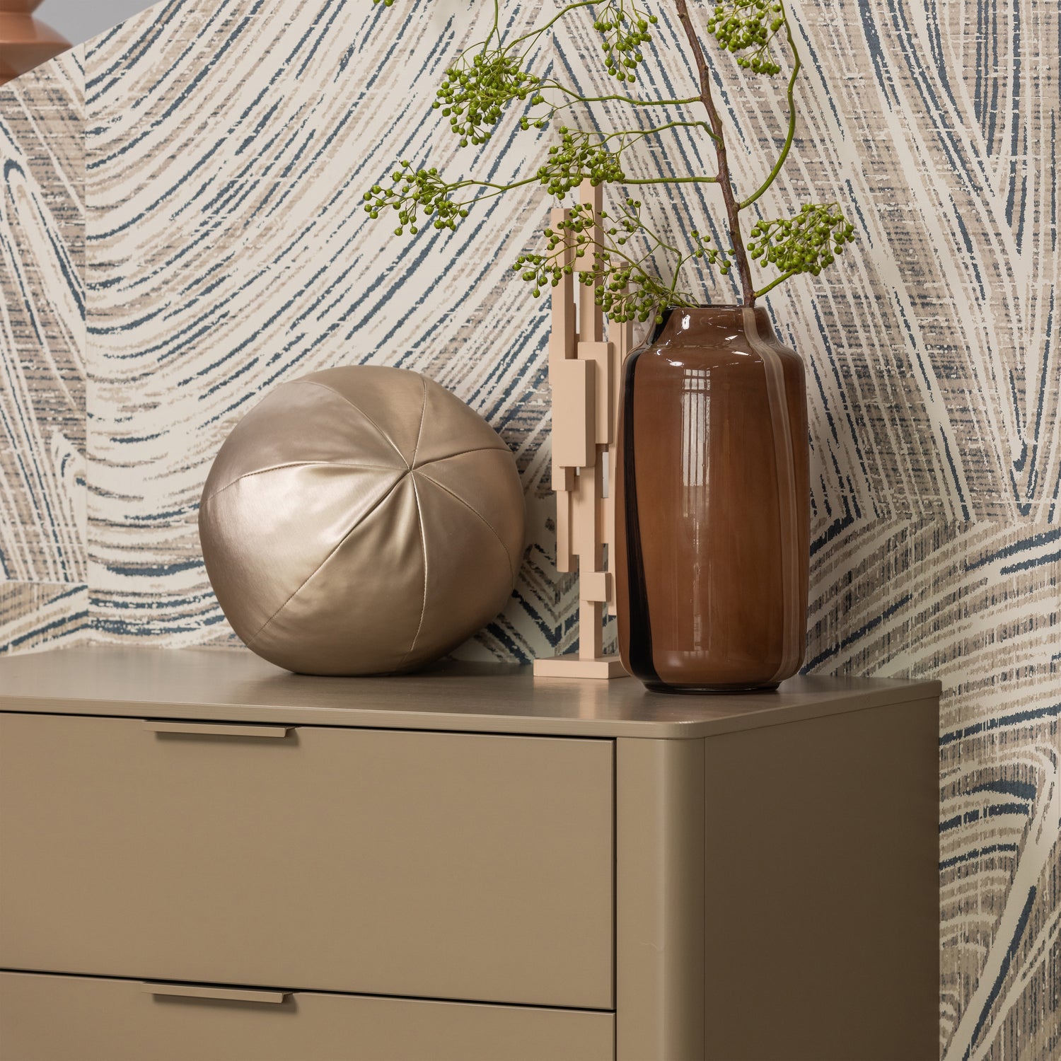 377693-MD-377479-B-377744-NA-02_WP_SF_Gunnar_ladekast_mud_grenen_Selane_vaas_Rodeo_bal_kussen_vierkant.png?auto=webp&format=png&width=1500&height=1500