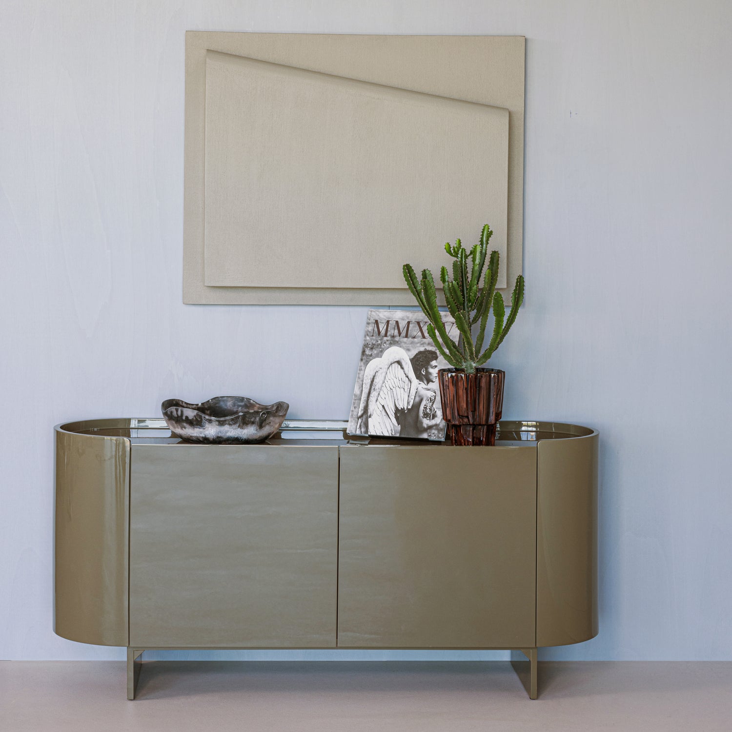 377771-G__377944-G_02_SF_Liora_tv_meubel_hout_hoogglans_groen_Numa_wanddeco_vierkant.jpg?auto=webp&format=png&width=1500&height=1500