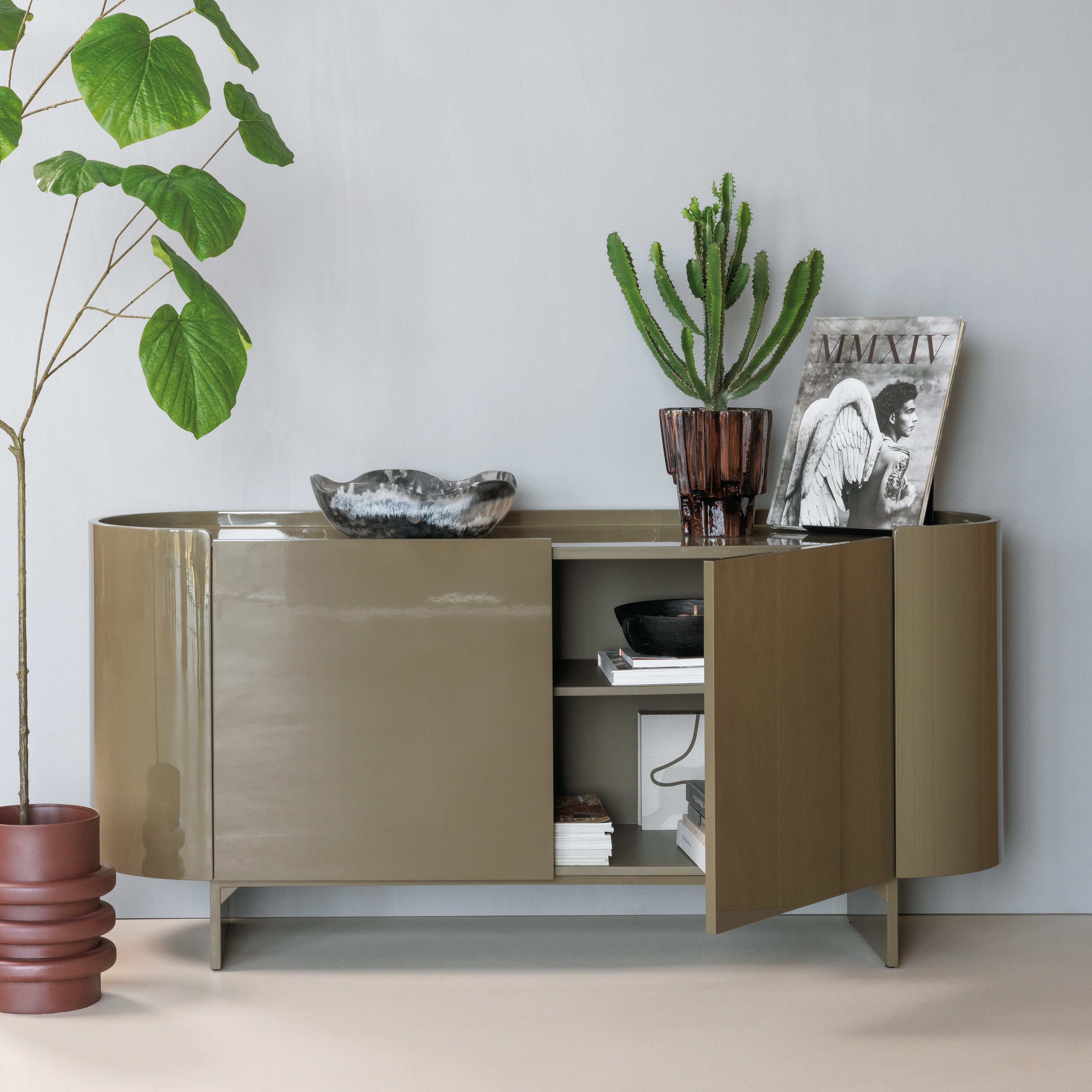 377771-G__377811-B__377801-Z_02_SF_Liora_tv_meubel_hout_hoogglans_groen_Drava_Evo_vierkant.jpg?auto=webp&format=png&width=1500&height=1500
