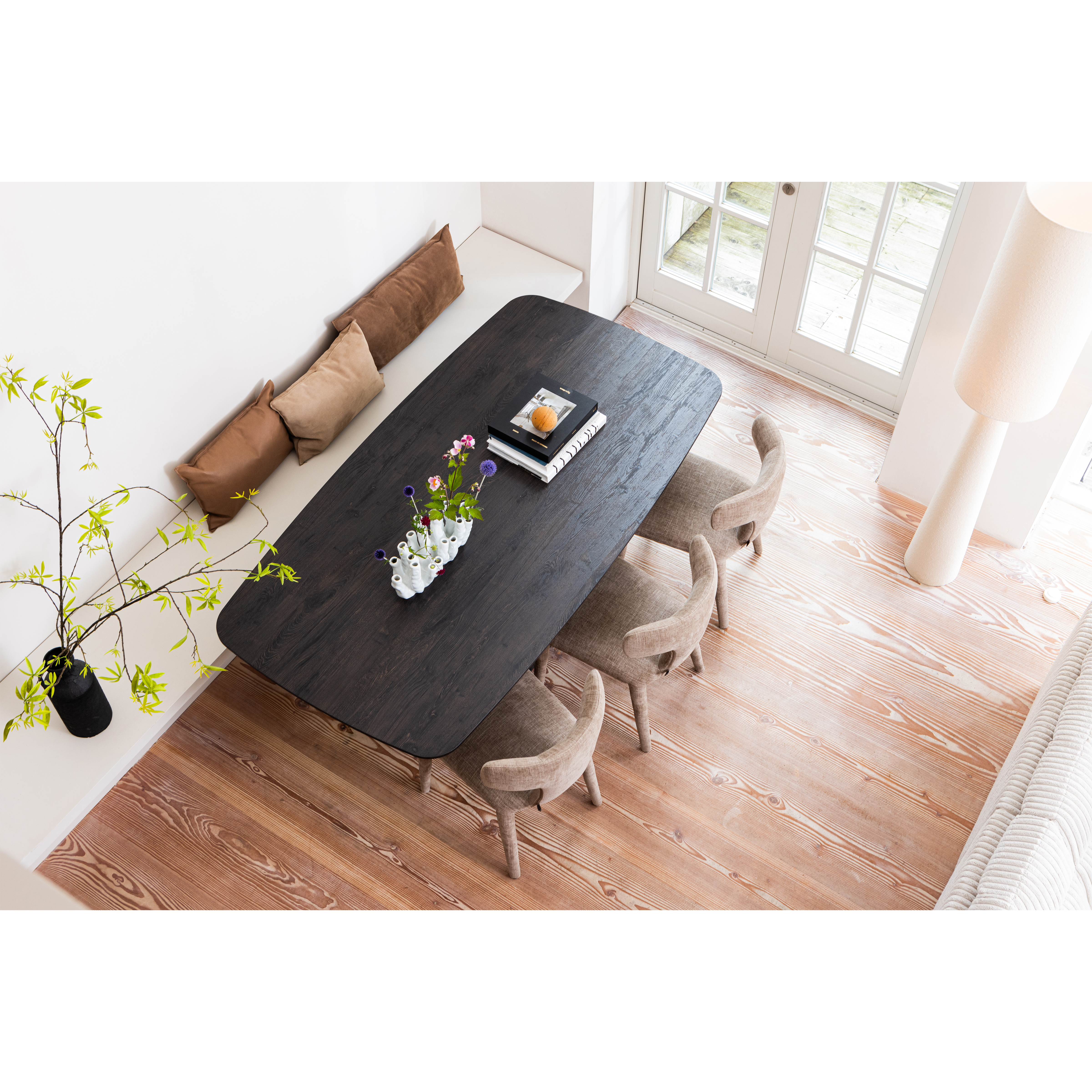 377426-D-801420-Z-01_SF_WE_Leah_eettafel_200x105cm_Permit_zand.jpg?auto=webp&format=png&width=1500&height=1500