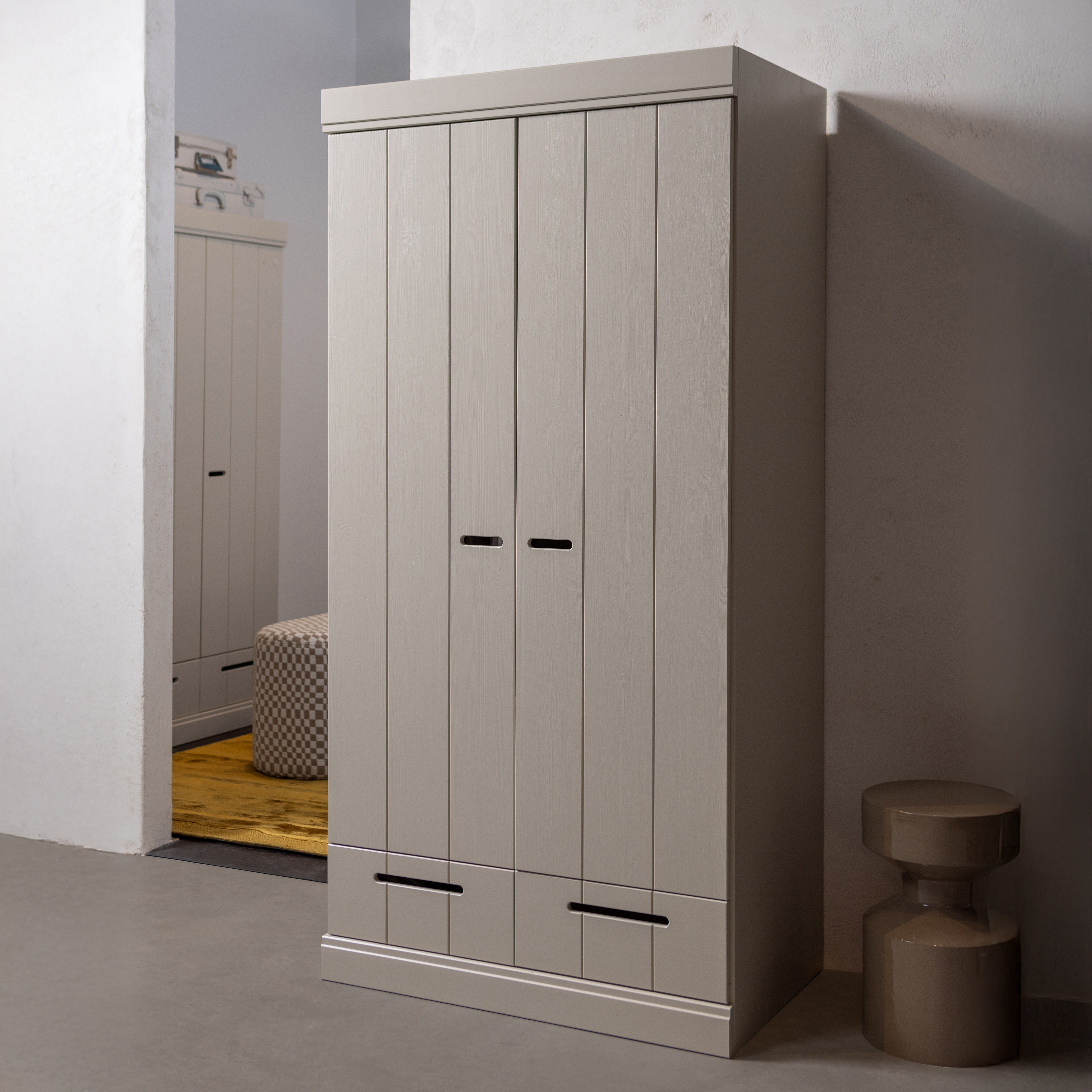 360302-D-01_SF_FA_Connect_2-deurs_kledingkast_lades_dust_vierkant.jpg?auto=webp&format=png&width=1500&height=1500