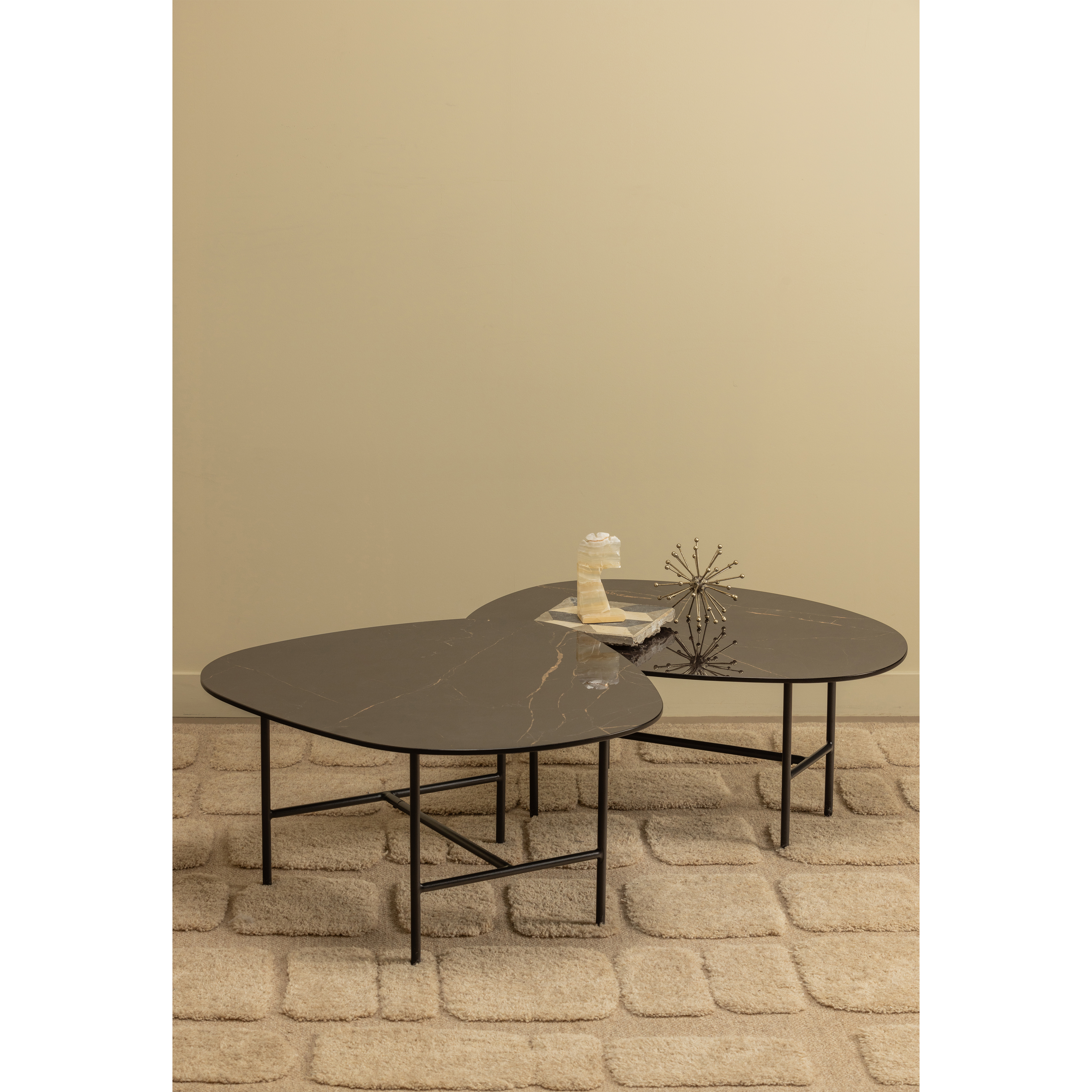 373987-Z-373988-Z-02_SF_WE_Vajen_salontafel_met_zwart_marmeren_look_blad_80x60cm_70x70cm.jpg?auto=webp&format=png&width=1500&height=1500