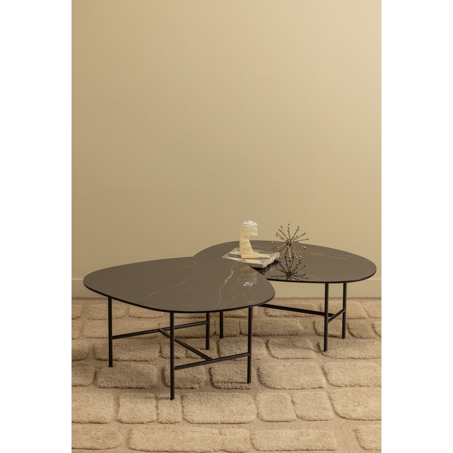 373987-Z-373988-Z-02_SF_WE_Vajen_salontafel_met_zwart_marmeren_look_blad_80x60cm_70x70cm.jpg?auto=webp&format=png&width=1500&height=1500