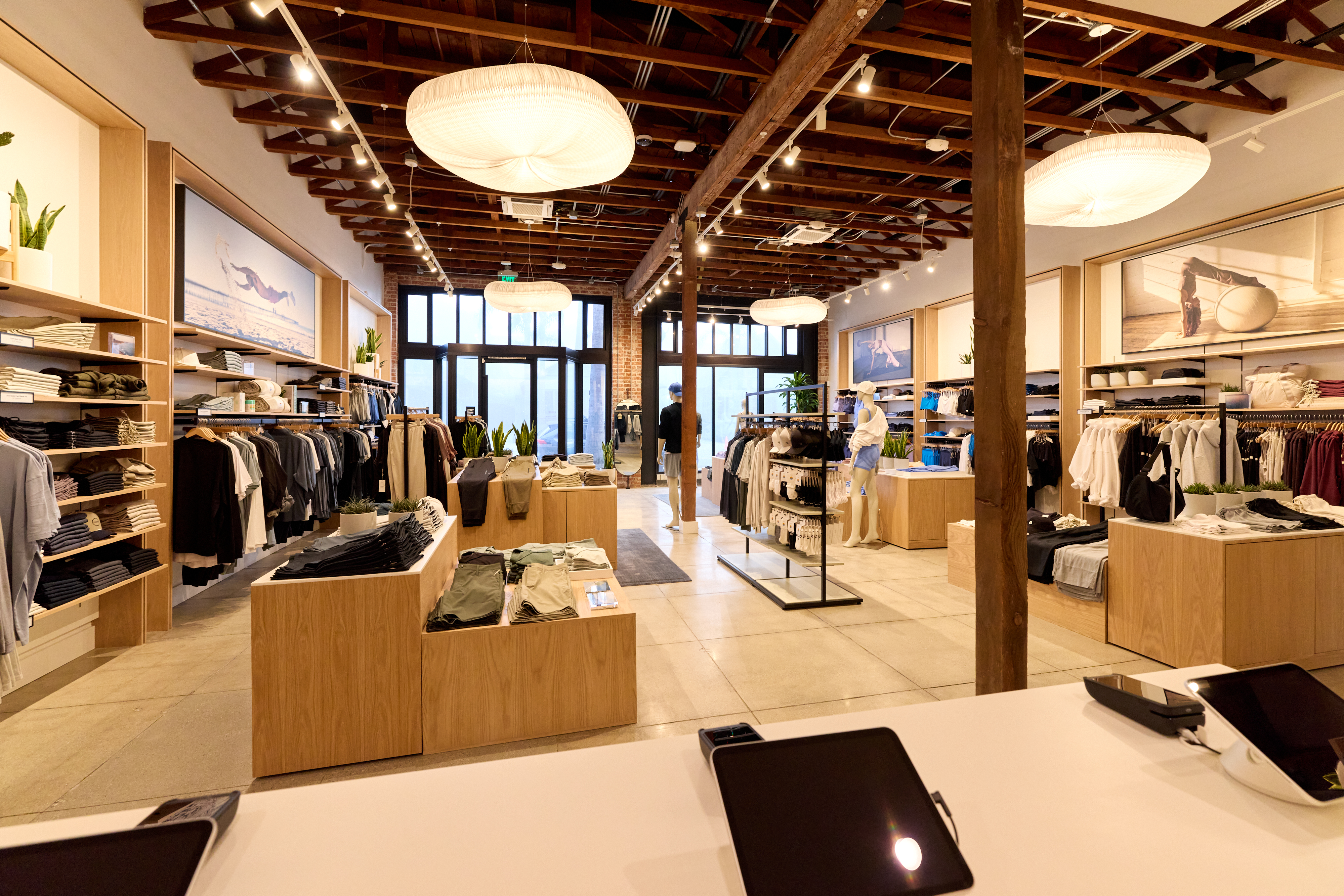 Vuori Abbot Kinney
