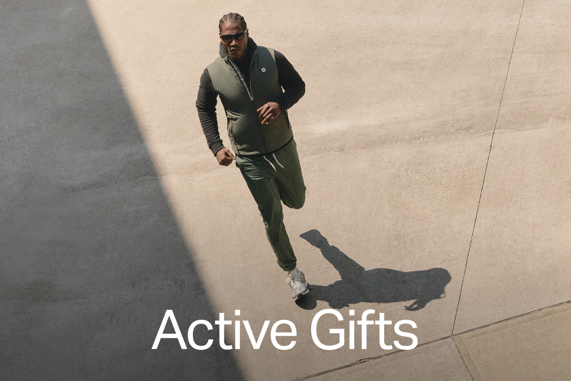 man wearing sunday performance jogger