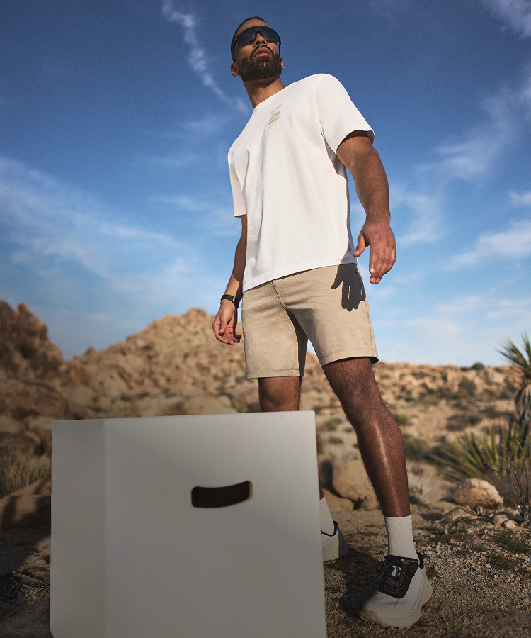 man wearing vuori dreamknit
