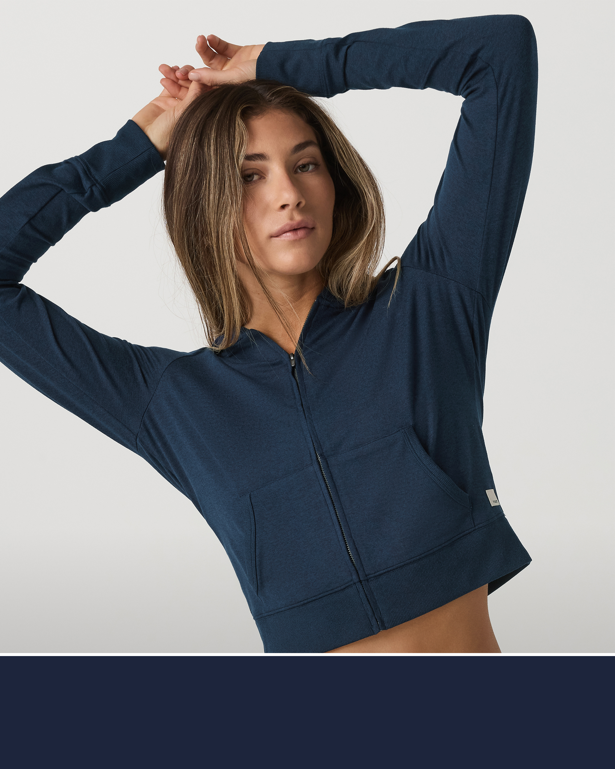 woman wearing vuori dreamknit