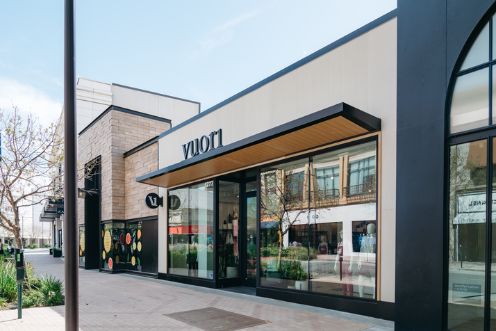 Vuori Broadway Plaza