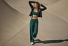 woman wearing villa sport