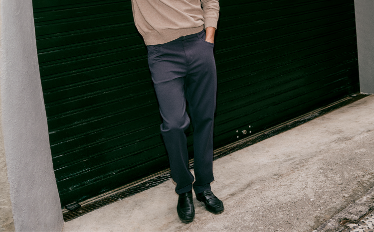 man wearing vuori meta