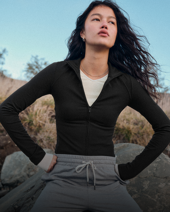 woman wearing vuori long sleeve