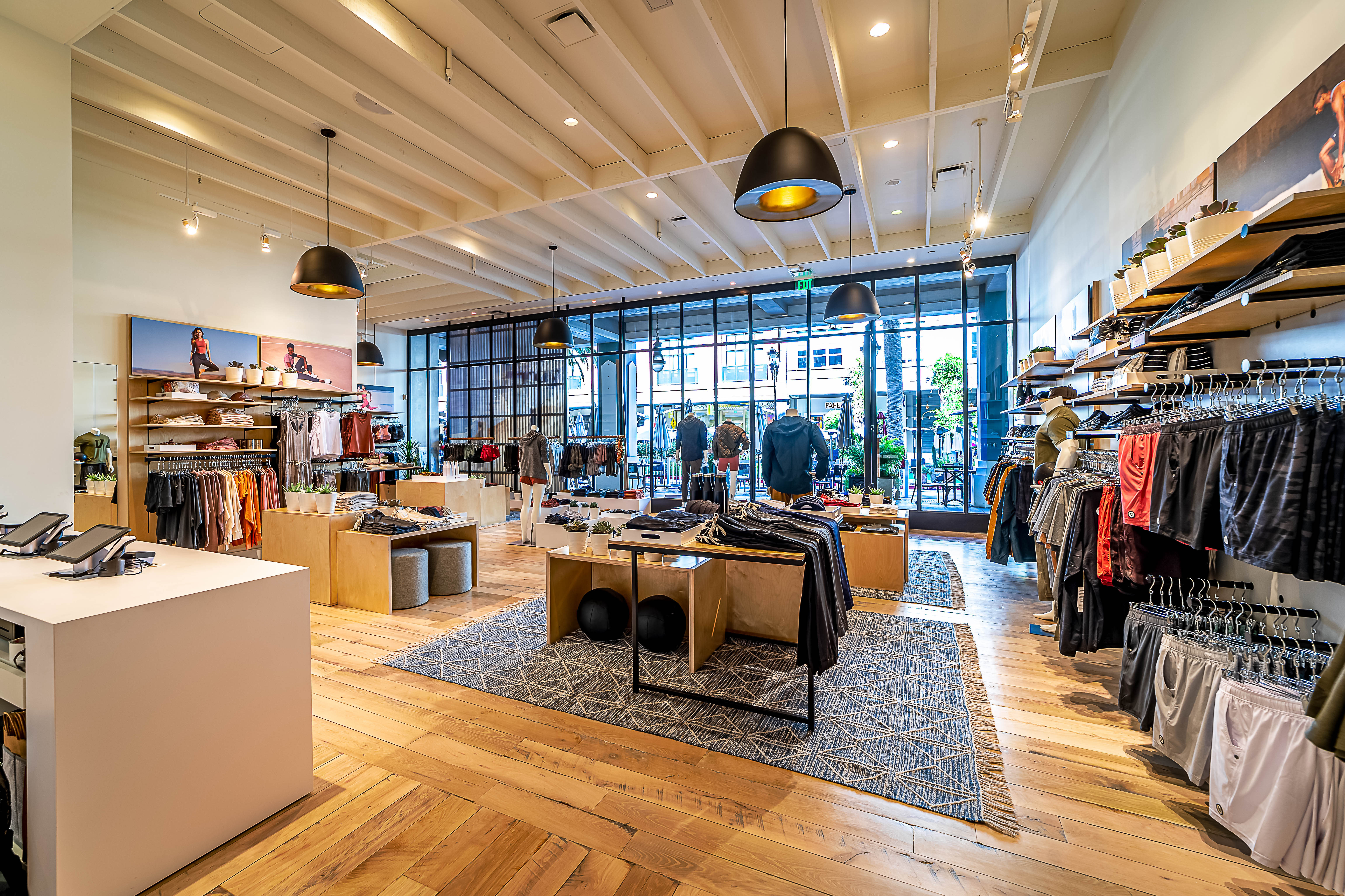Vuori Santana Row