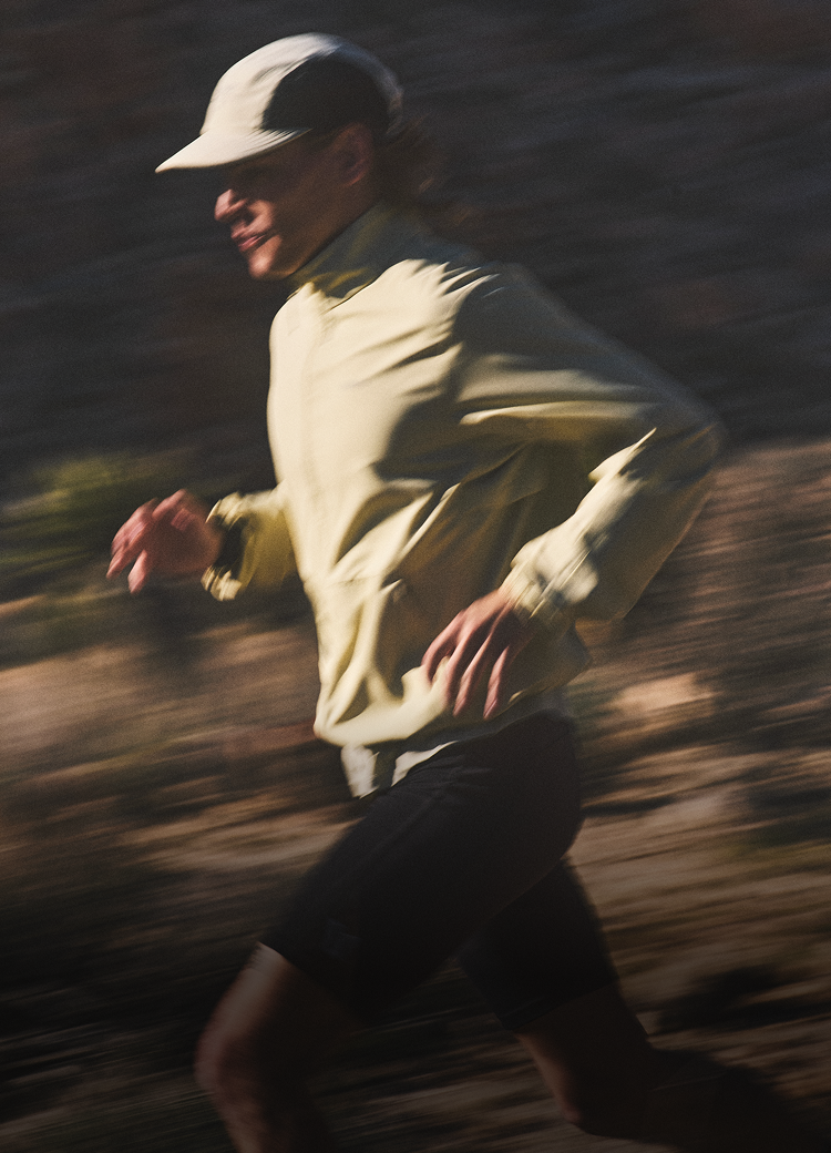 man running in vuori terrain
