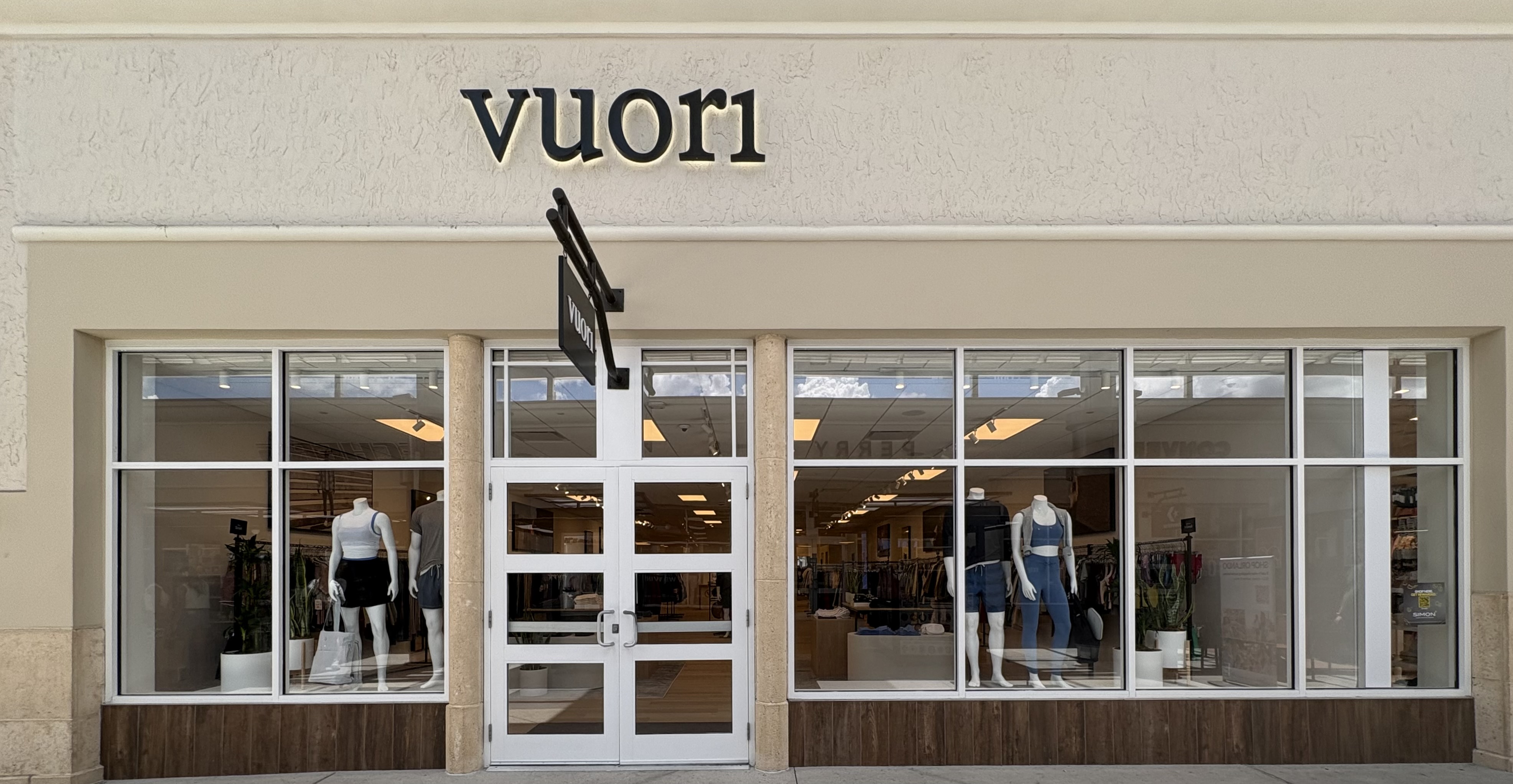 Vuori Orlando Vineland Premium Outlets